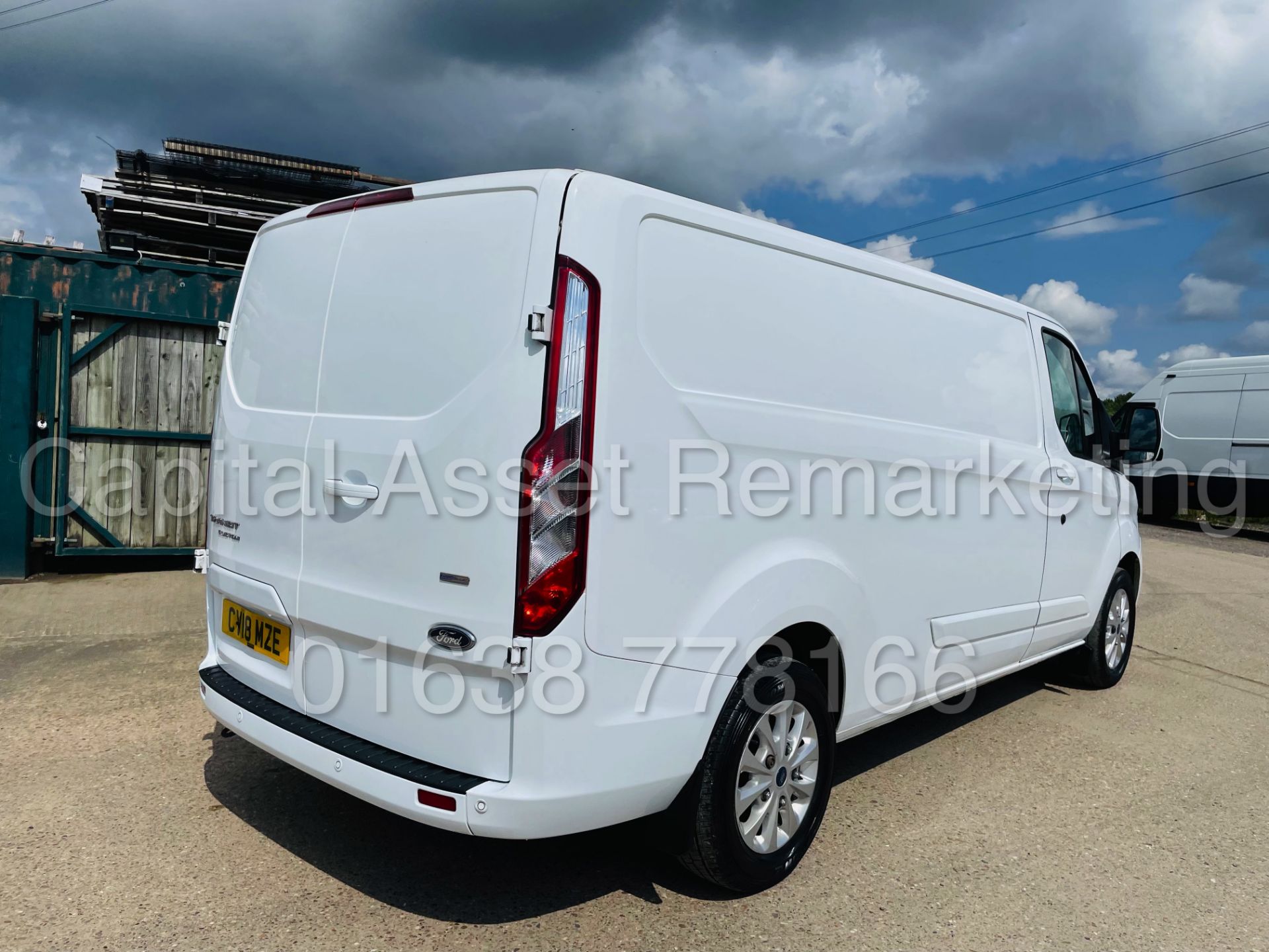 FORD TRANSIT CUSTOM *LIMITED EDITION* PANEL VAN (2018 - NEW MODEL) '2.0 TDCI - EURO 6 - 6 SPEED' - Image 8 of 46