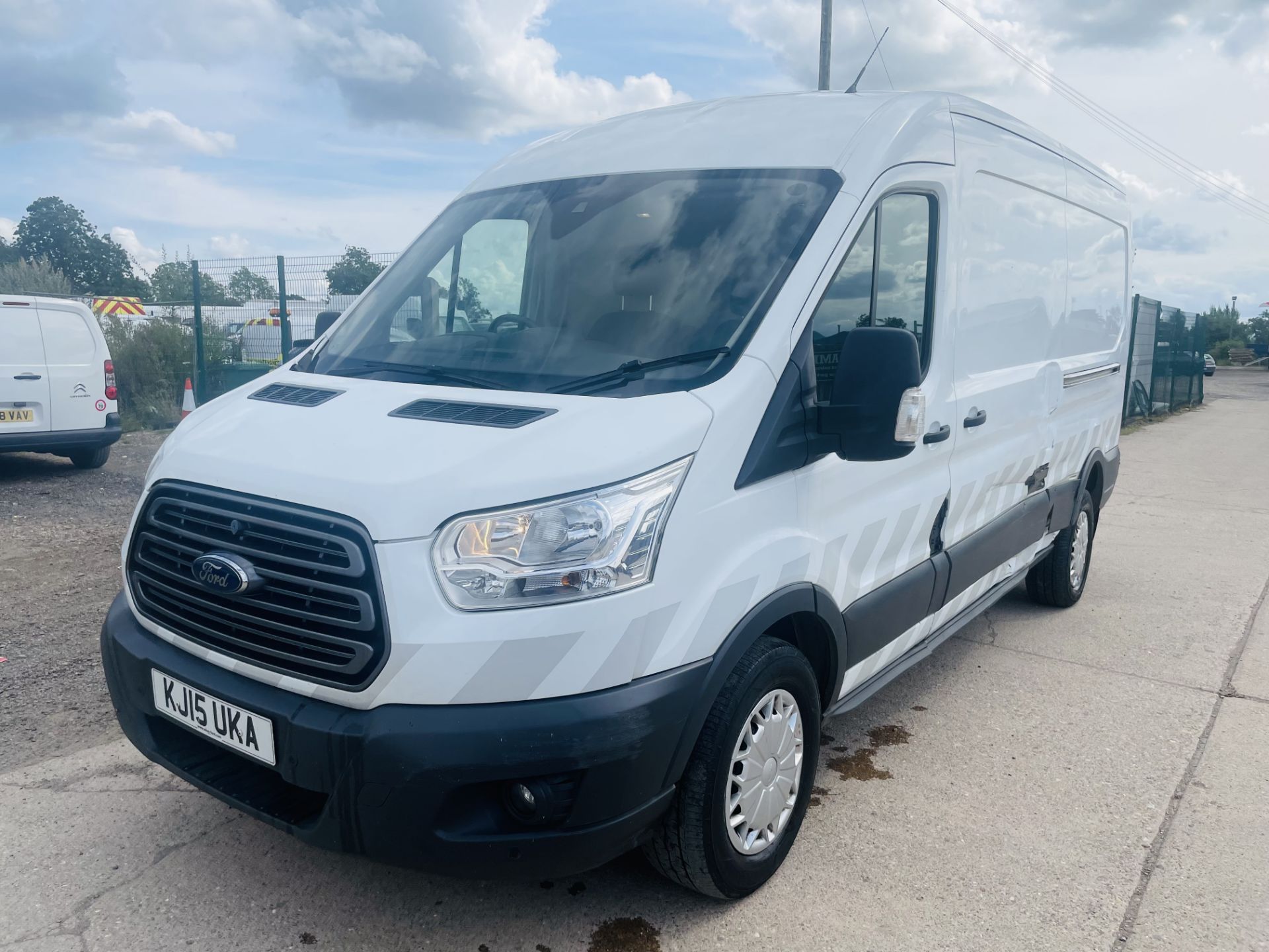 (On Sale) FORD TRANSIT 350 'TREND' LONG WHEEL BASE (2015 - 15 REG) 2198CC - 123 BHP !!! - Image 6 of 22