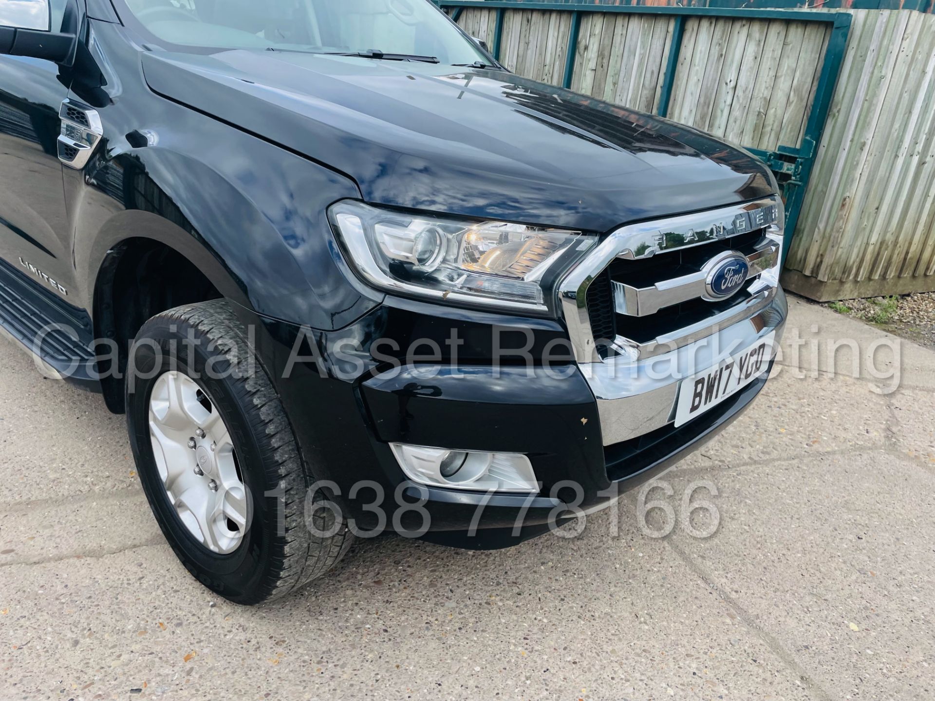 FORD RANGER *LIMITED EDITION* DOUBLE CAB PICK-UP (2017 -EURO 6) 'AUTO - LEATHER' (1 OWNER FROM NEW) - Image 18 of 56