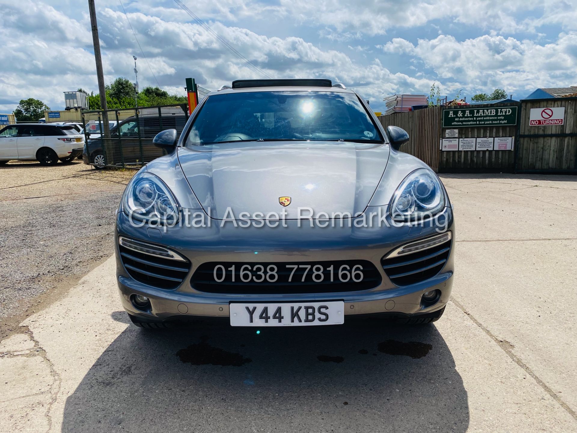 PORSCHE CAYENNE 3.0D "PDK AUTO" (NEW SHAPE) MEGA SPEC - PAN ROOF - LEATHER - FSH - WOW!! NO VAT!! - Image 4 of 38