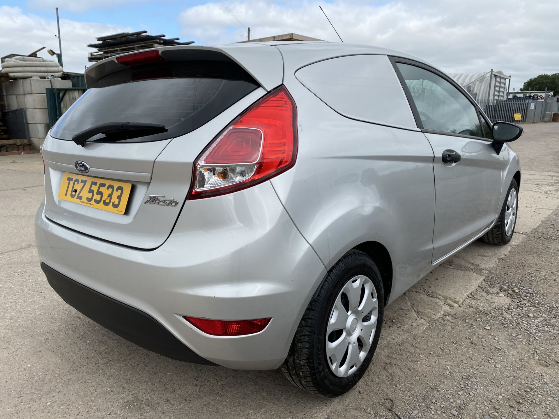 FORD FIESTA 1.5'TDCI' ECONETIC - (66 REG) 1 OWNER - AIR CON - SILVER -NEW SHAPE - LOOK!!! - Image 13 of 24