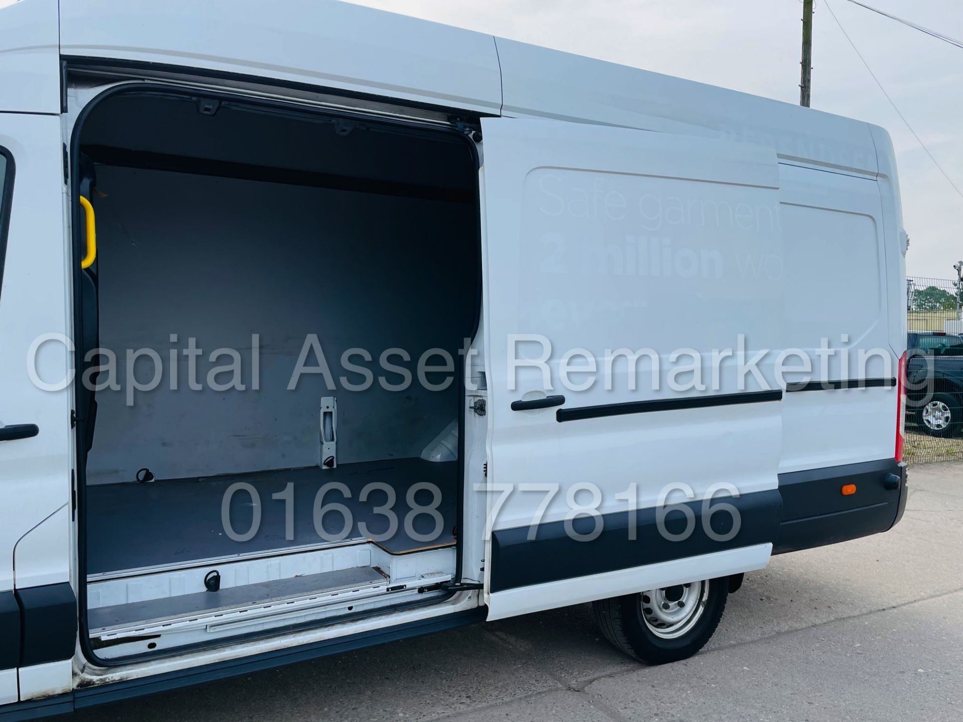 FORD TRANSIT 125 T350 *L4 XLWB HI-ROOF* (2016 - NEW MODEL) '2.2 TDCI - 125 BHP - 6 SPEED' (3500 KG) - Image 23 of 43