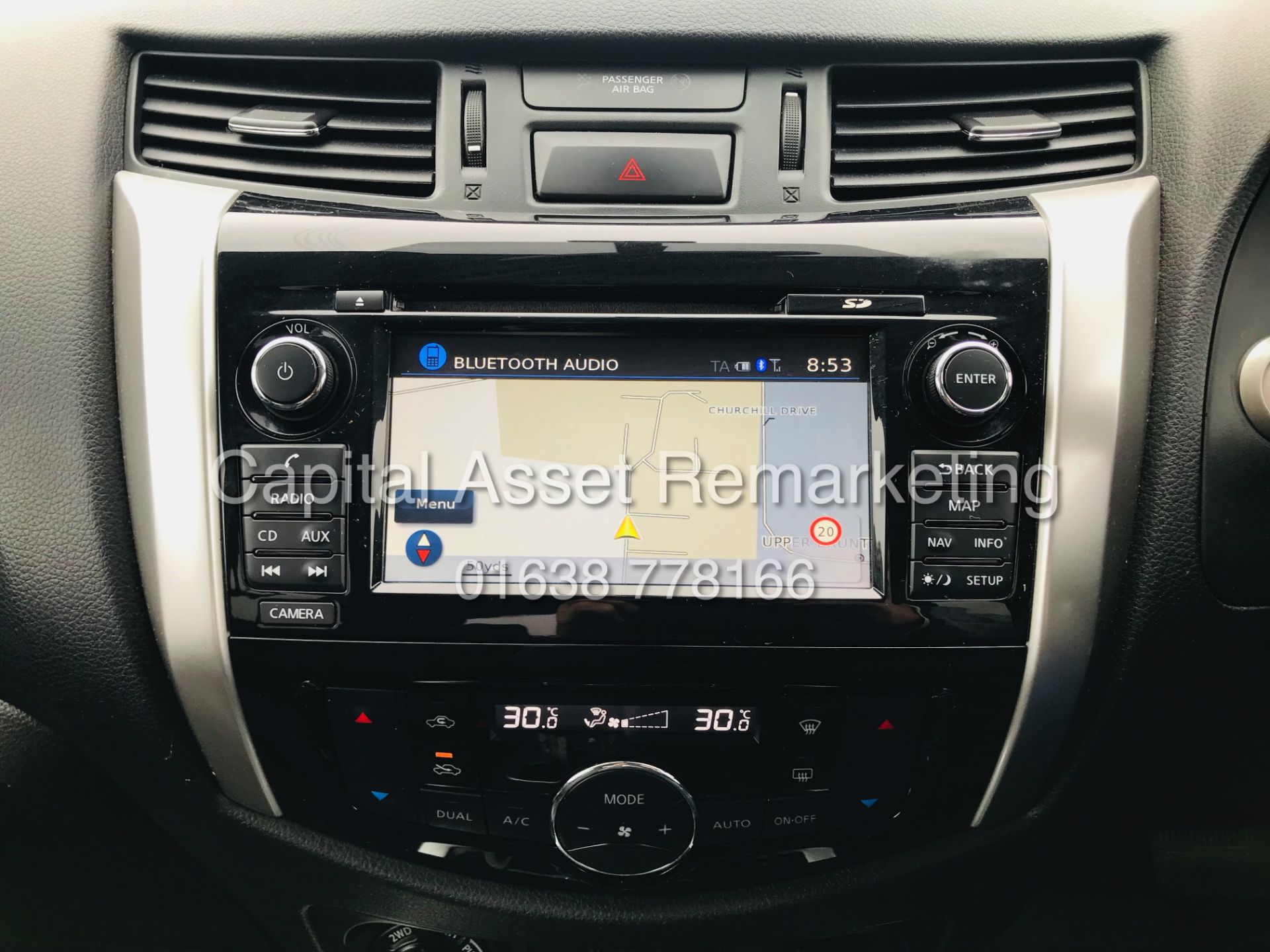 NISSAN NAVARA "TEKNA" AUTO 2.3DCI D/CAB (2019 MODEL) 1 OWNER FSH - ELEC SUNROOF - LEATHER *SAT NAV* - Image 13 of 25