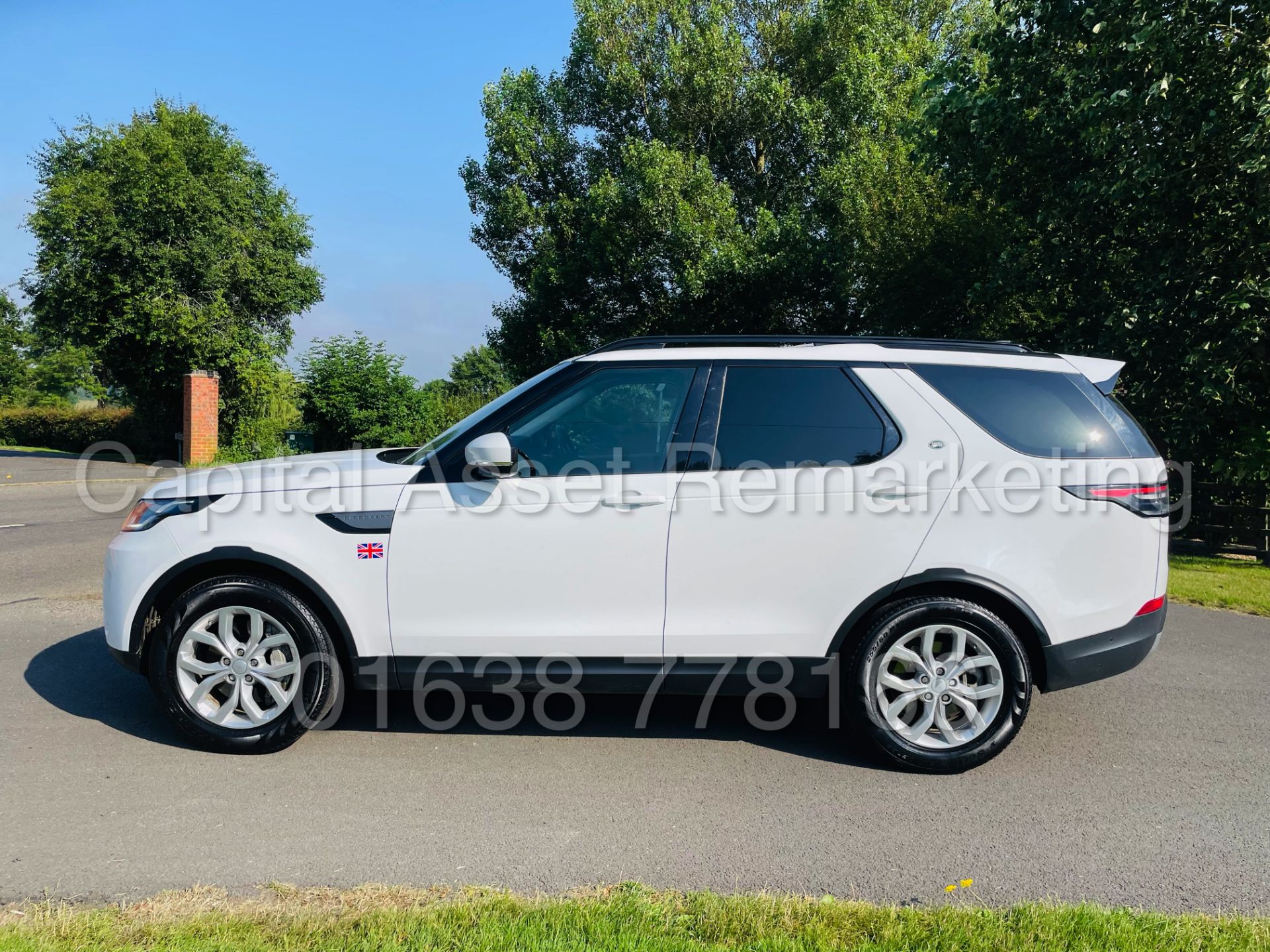 LAND ROVER DISCOVERY 5 *SE EDITION* SUV (2019 - EURO 6) '3.0 TD6 -306 BHP- 8 SPEED AUTO' *HUGE SPEC* - Image 8 of 47