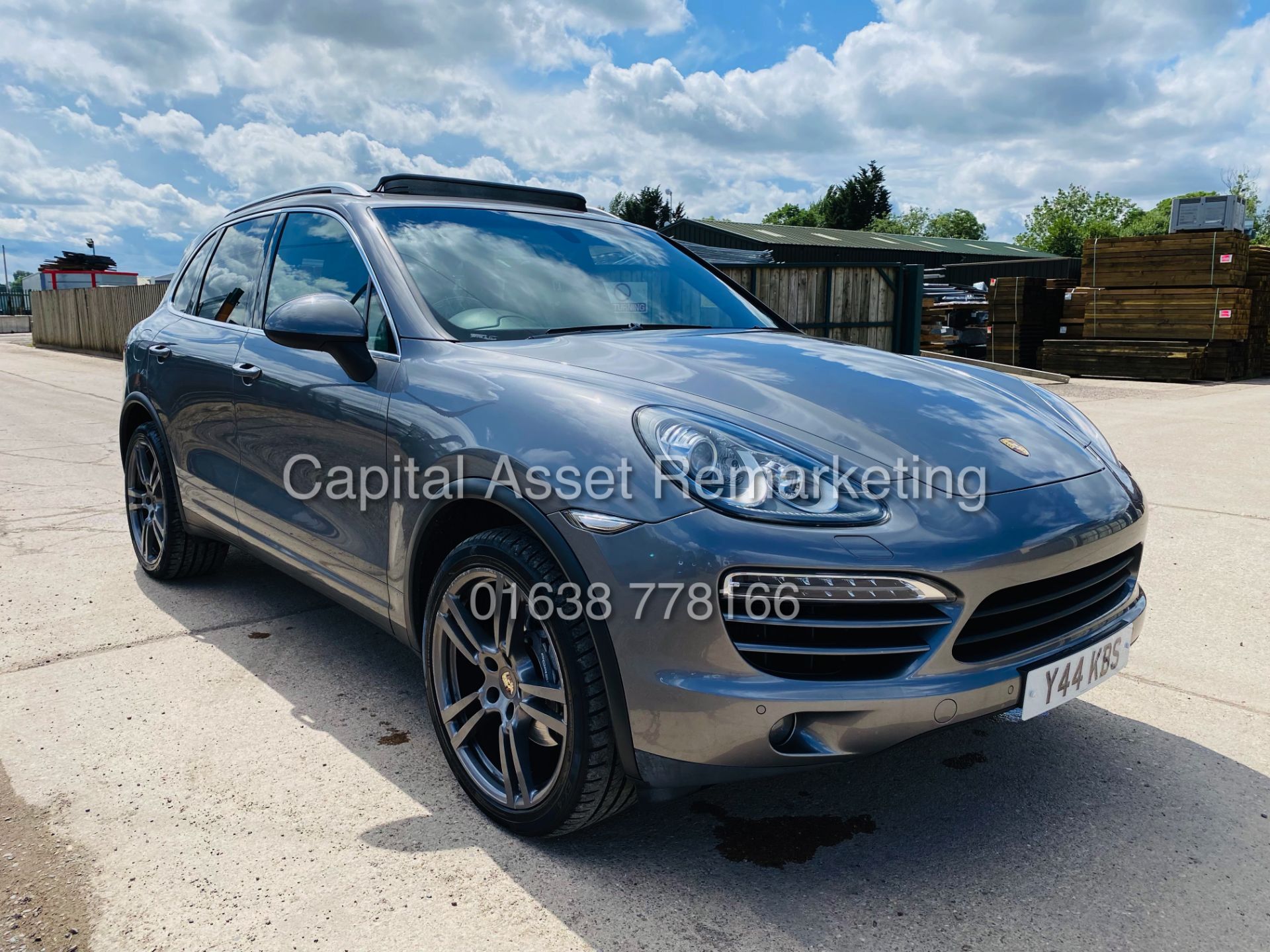 PORSCHE CAYENNE 3.0D "PDK AUTO" (NEW SHAPE) MEGA SPEC - PAN ROOF - LEATHER - FSH - WOW!! NO VAT!! - Image 5 of 38