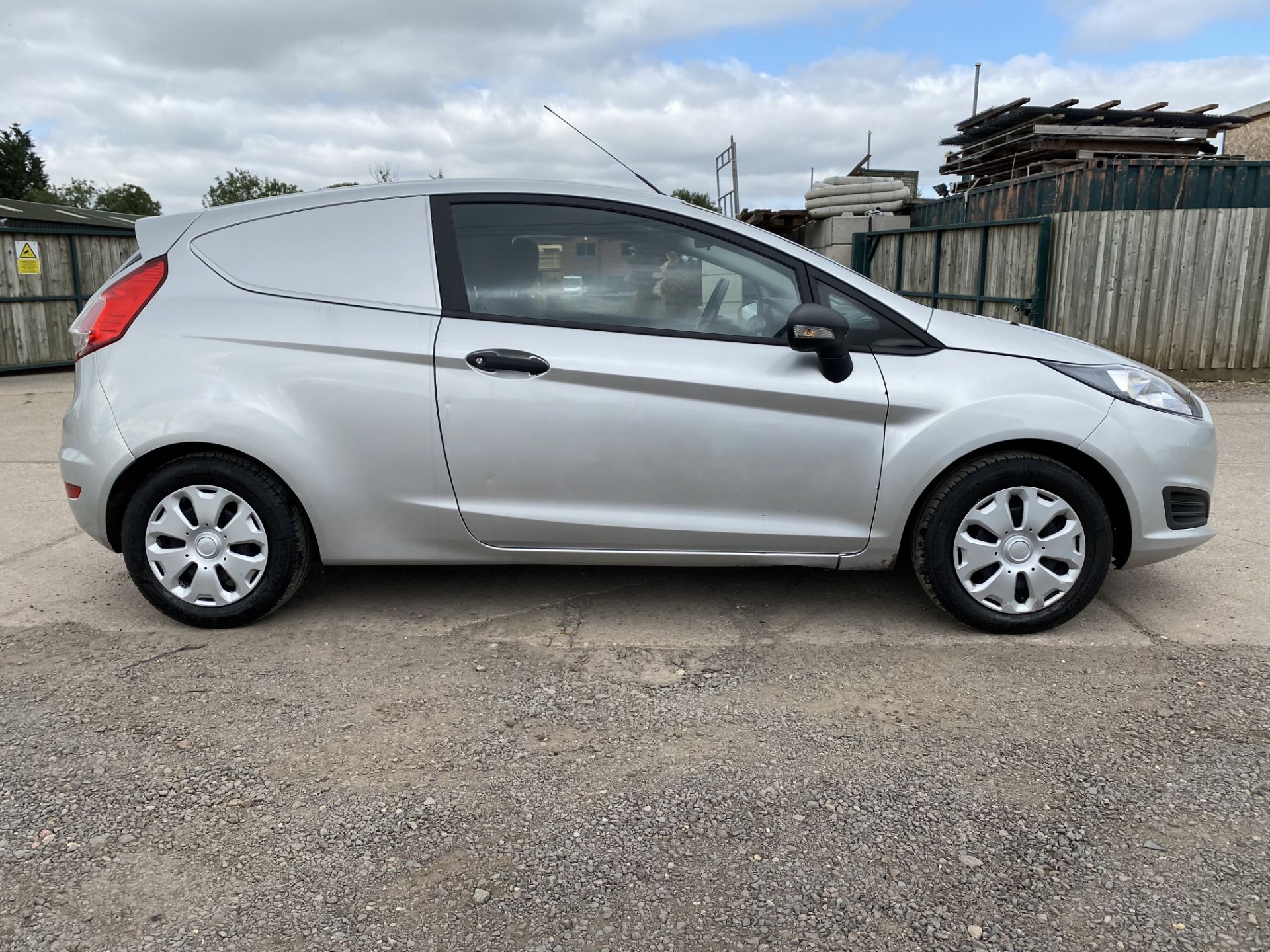 FORD FIESTA 1.5'TDCI' ECONETIC - (66 REG) 1 OWNER - AIR CON - SILVER -NEW SHAPE - LOOK!!! - Image 16 of 24