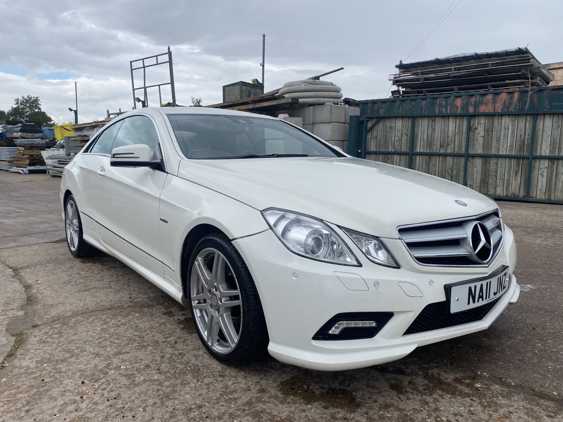 (ON SALE) MERCEDES E350 7G AUTO "BLUEEFFICIENCY "AMG" SPORT" COUPE (11 REG) SAT NAV *228BHP* LEATHER - Image 2 of 23