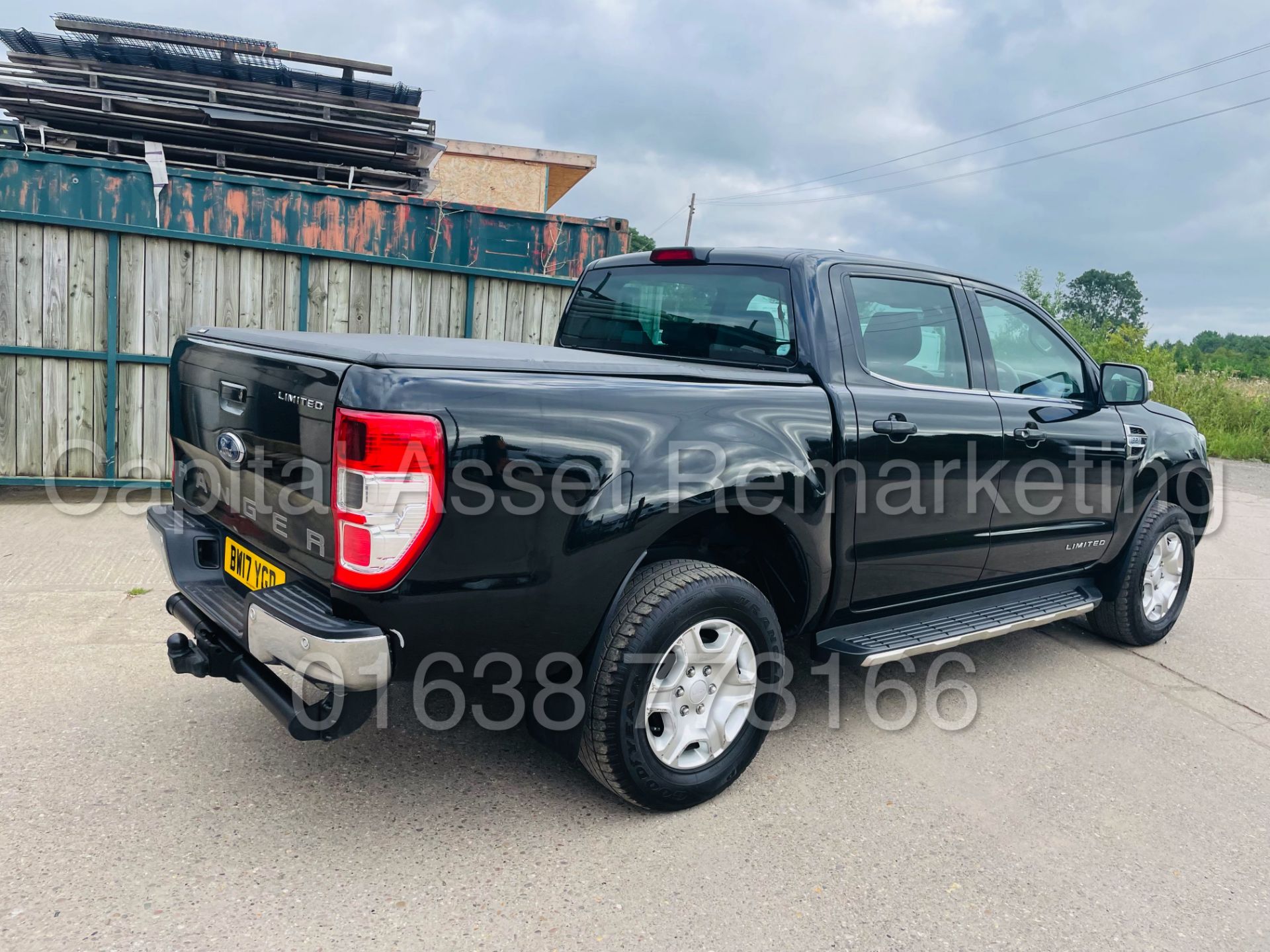 (On Sale) FORD RANGER *LIMITED EDITION* DOUBLE CAB PICK-UP (2017 -EURO 6) 'AUTO - LEATHER' (1 OWNER) - Image 13 of 56