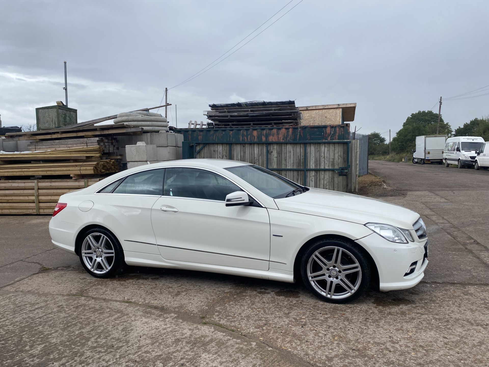 (ON SALE) MERCEDES E350 7G AUTO "BLUEEFFICIENCY "AMG" SPORT" COUPE (11 REG) SAT NAV *228BHP* LEATHER - Image 8 of 23