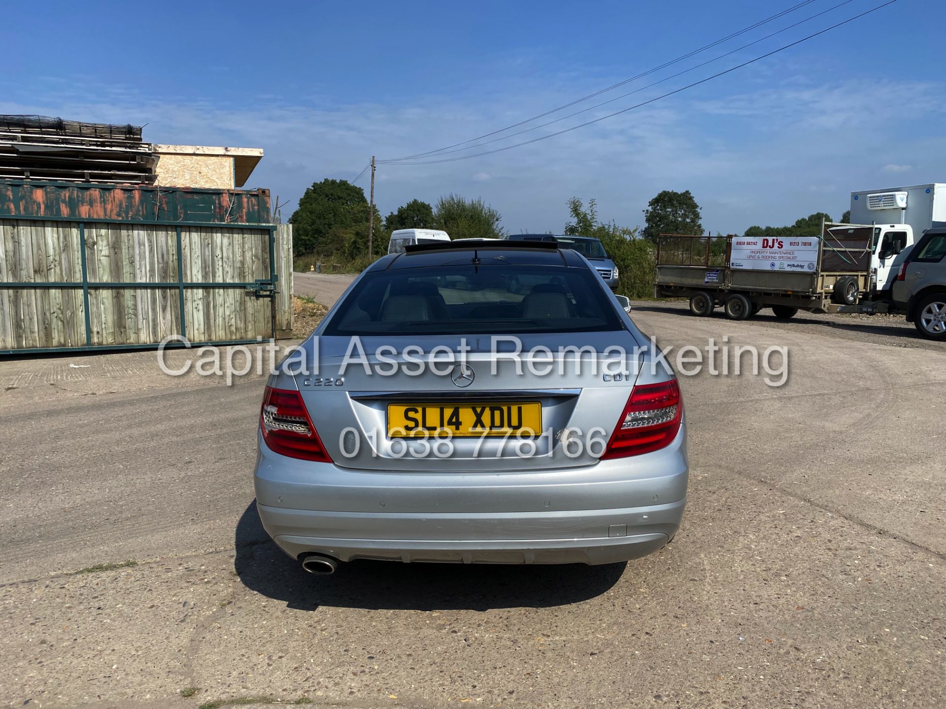 MERCEDES C220CDI "EXECUTIVE SE - PREMIUM +" COUPE (14 REG) MASSIVE SPEC *SAT NAV* PAN ROOF - LEATHER - Image 6 of 23