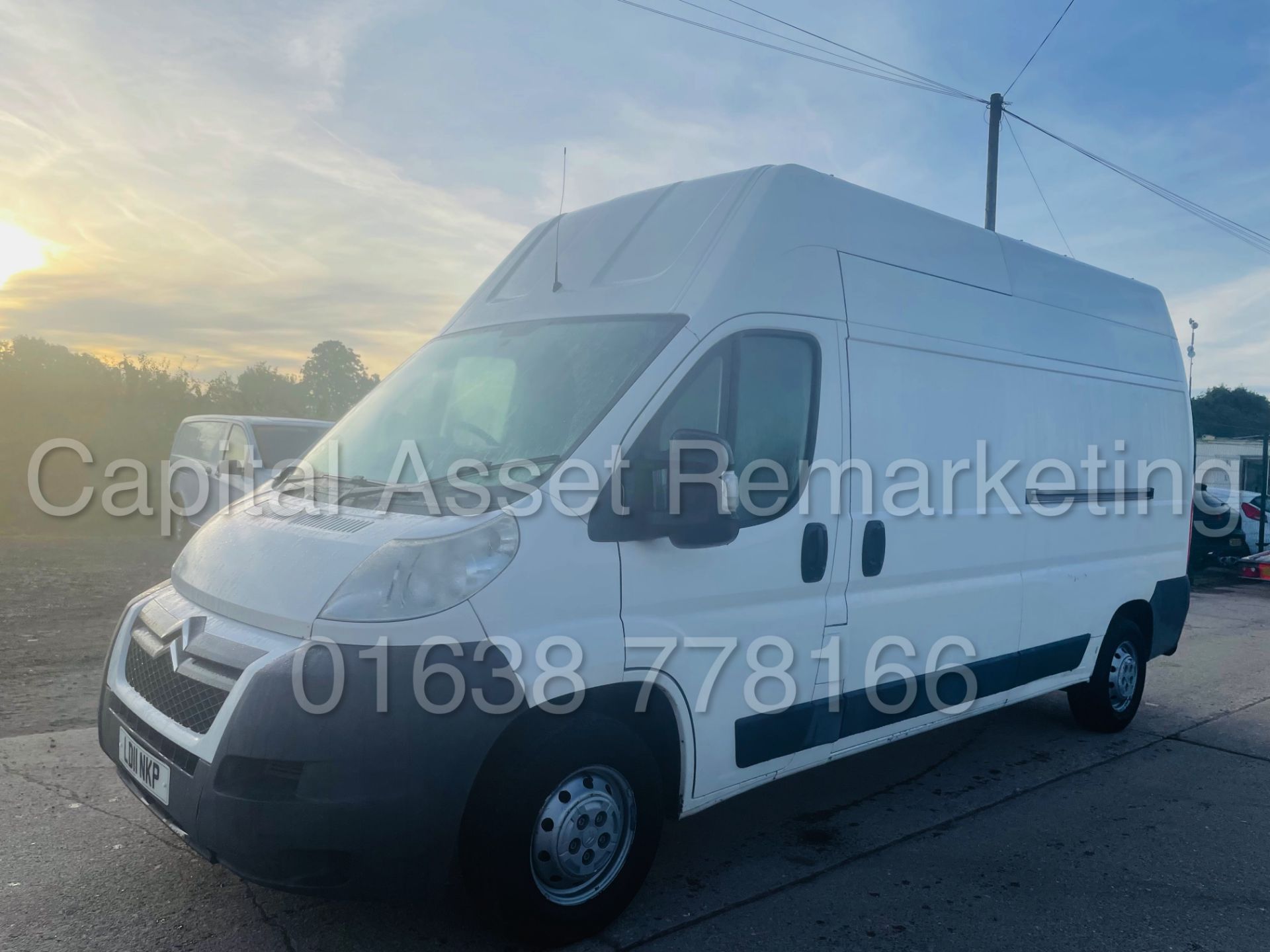 (On Sale) CITROEN RELAY 35 *LWB - EXTRA HI-ROOF* (2011) '2.2 HDI - 120 BHP - 6 SPEED' (3500 KG) - Image 5 of 32