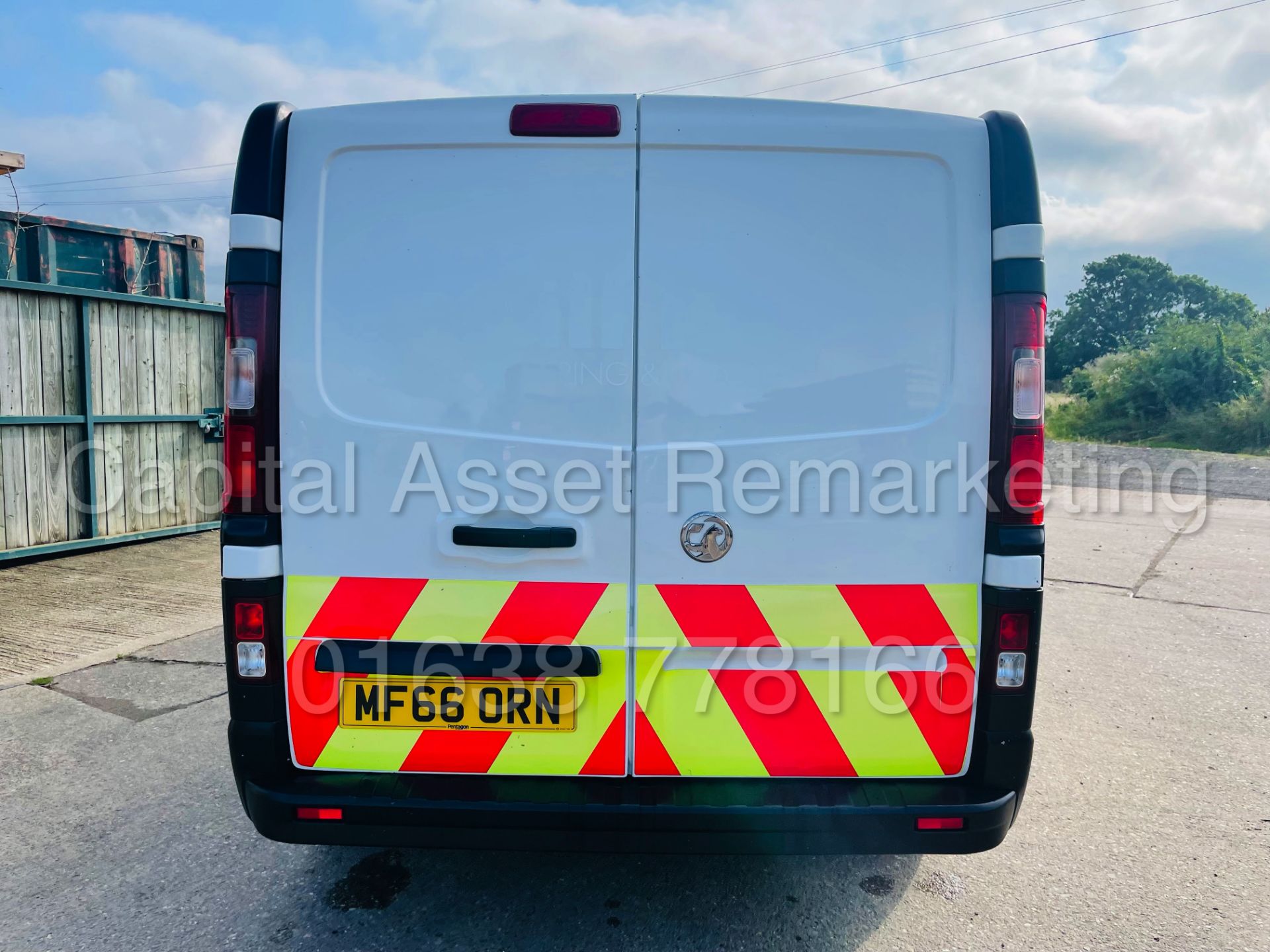 (On Sale) VAUXHALL VIVARO 2900 *SWB - 6 SEATER CREW VAN* (66 REG - EURO 6) '1.6 CDTI - 6 SPEED' - Image 7 of 46