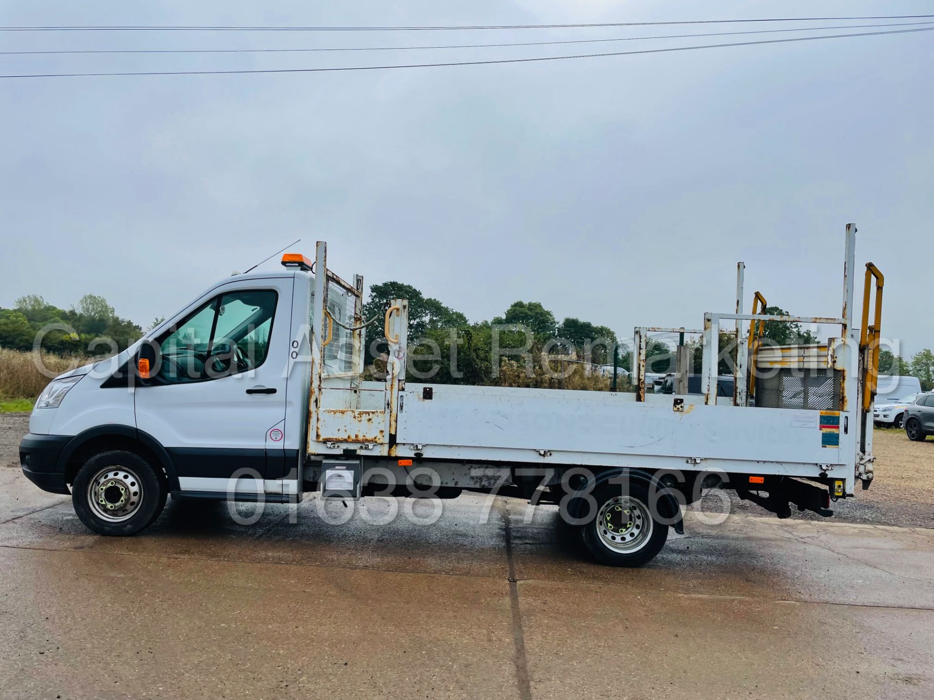 (On Sale) FORD TRANSIT 125 T350 RWD *LWB - DROPSIDE TRUCK* (2016) '2.2 TDCI - 6 SPEED' (3500 KG) - Image 8 of 44