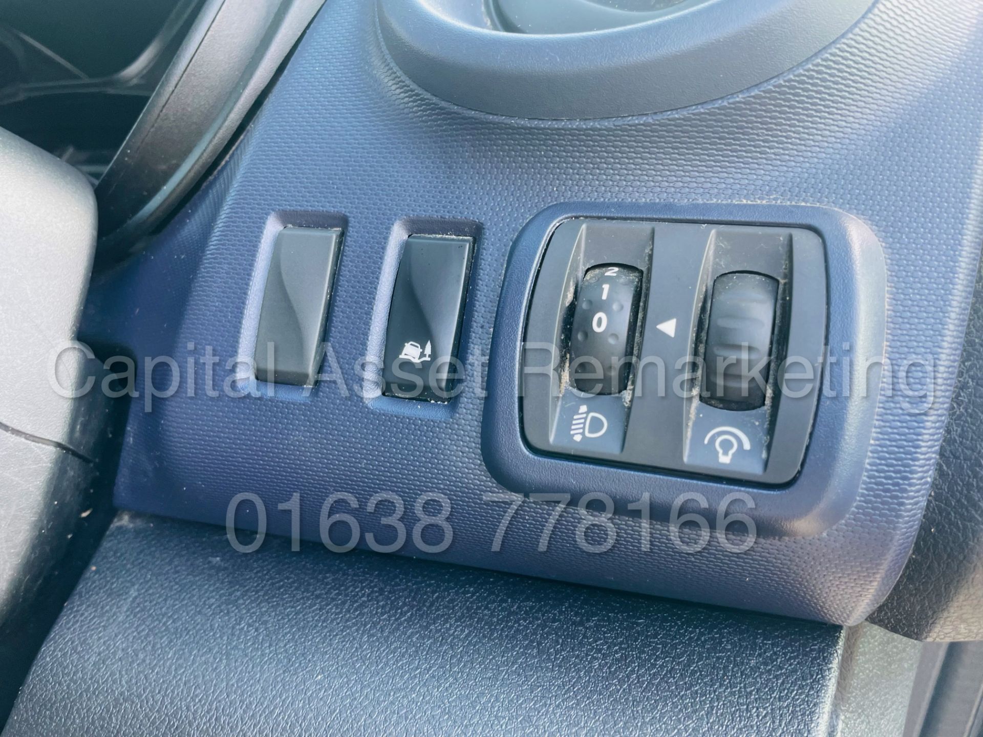 (On Sale) VAUXHALL VIVARO 2900 *SWB - 6 SEATER CREW VAN* (66 REG - EURO 6) '1.6 CDTI - 6 SPEED' - Image 36 of 46