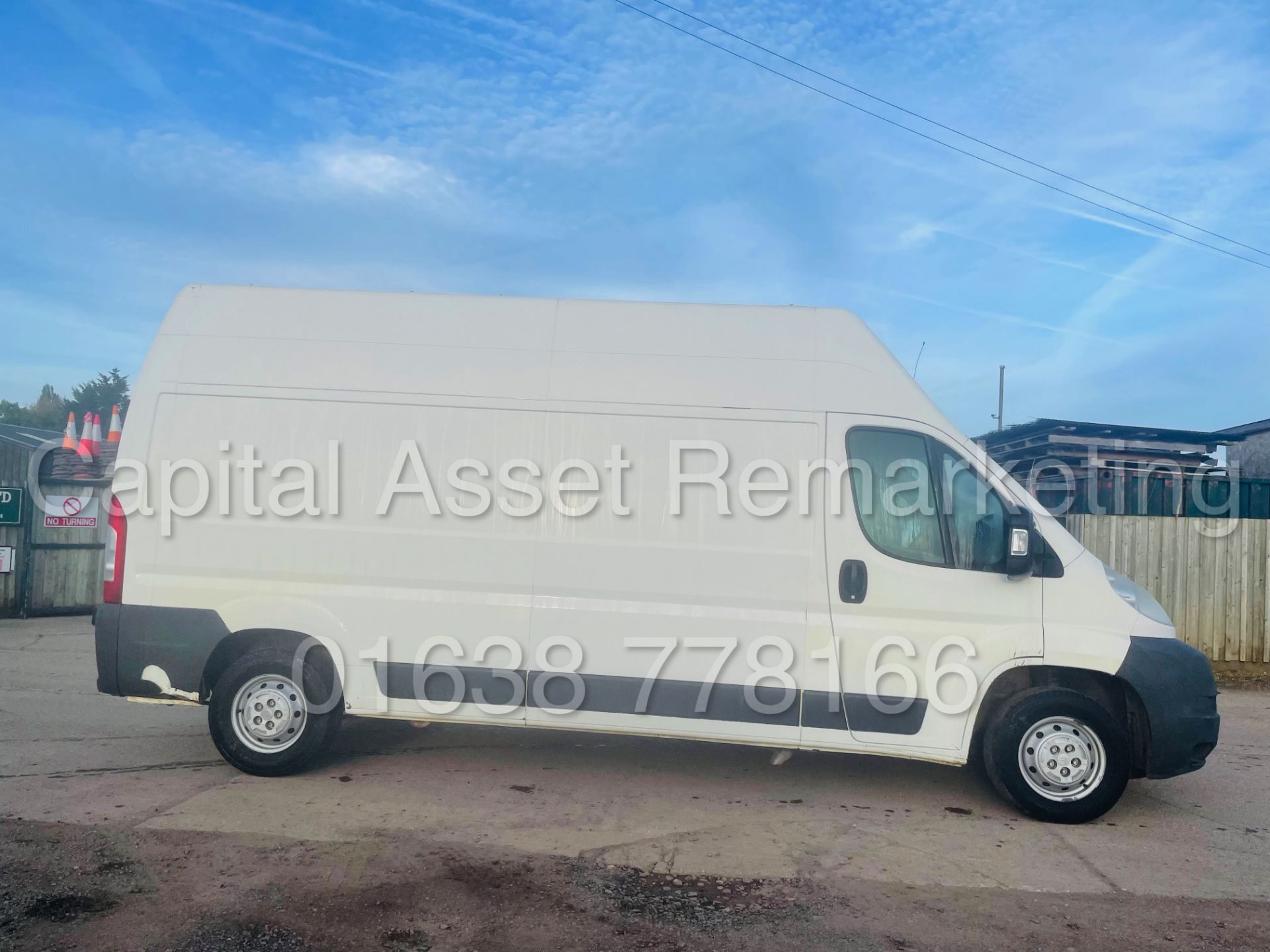 (On Sale) CITROEN RELAY 35 *LWB - EXTRA HI-ROOF* (2011) '2.2 HDI - 120 BHP - 6 SPEED' (3500 KG) - Image 14 of 32