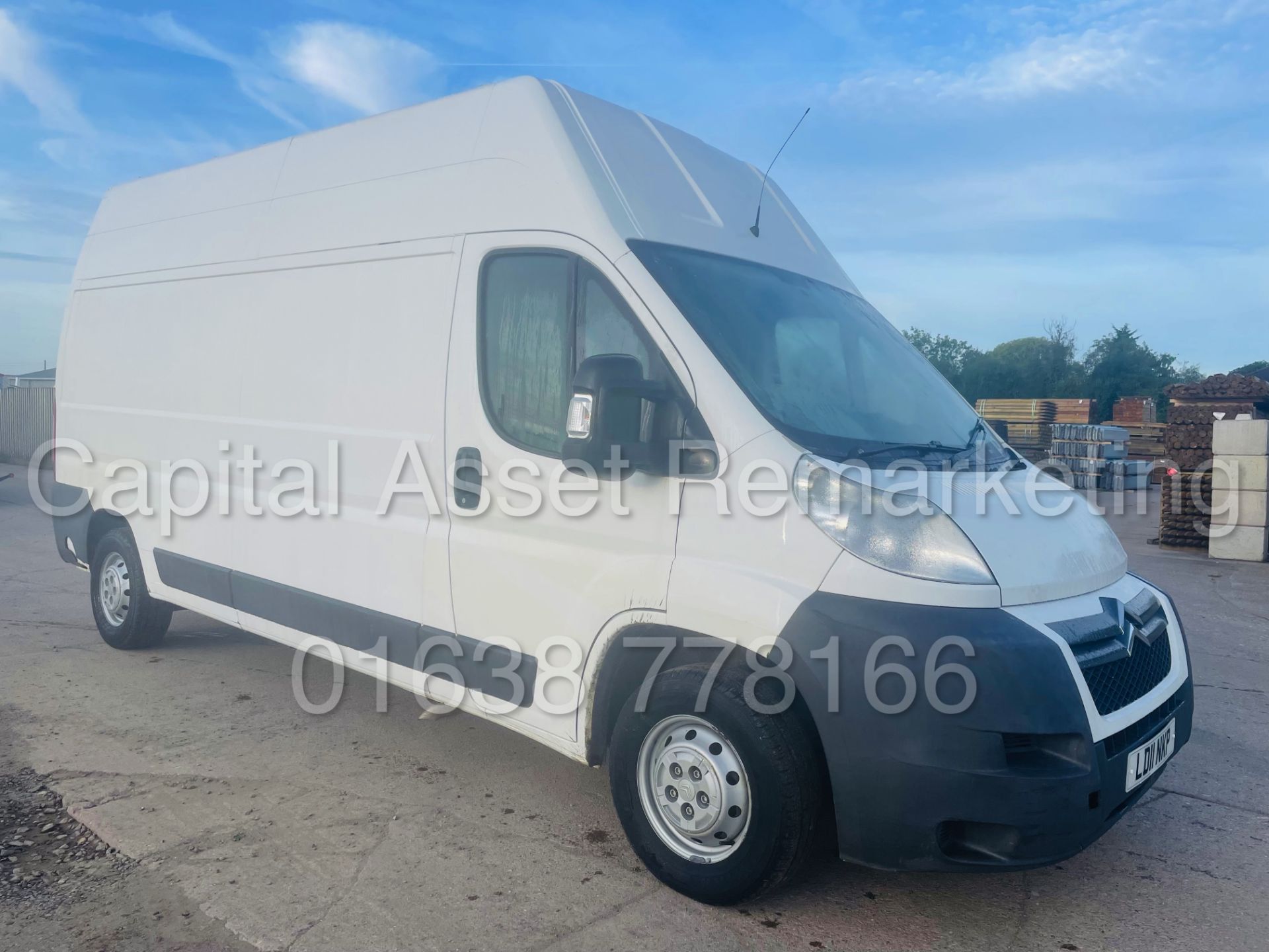 (On Sale) CITROEN RELAY 35 *LWB - EXTRA HI-ROOF* (2011) '2.2 HDI - 120 BHP - 6 SPEED' (3500 KG) - Image 3 of 32