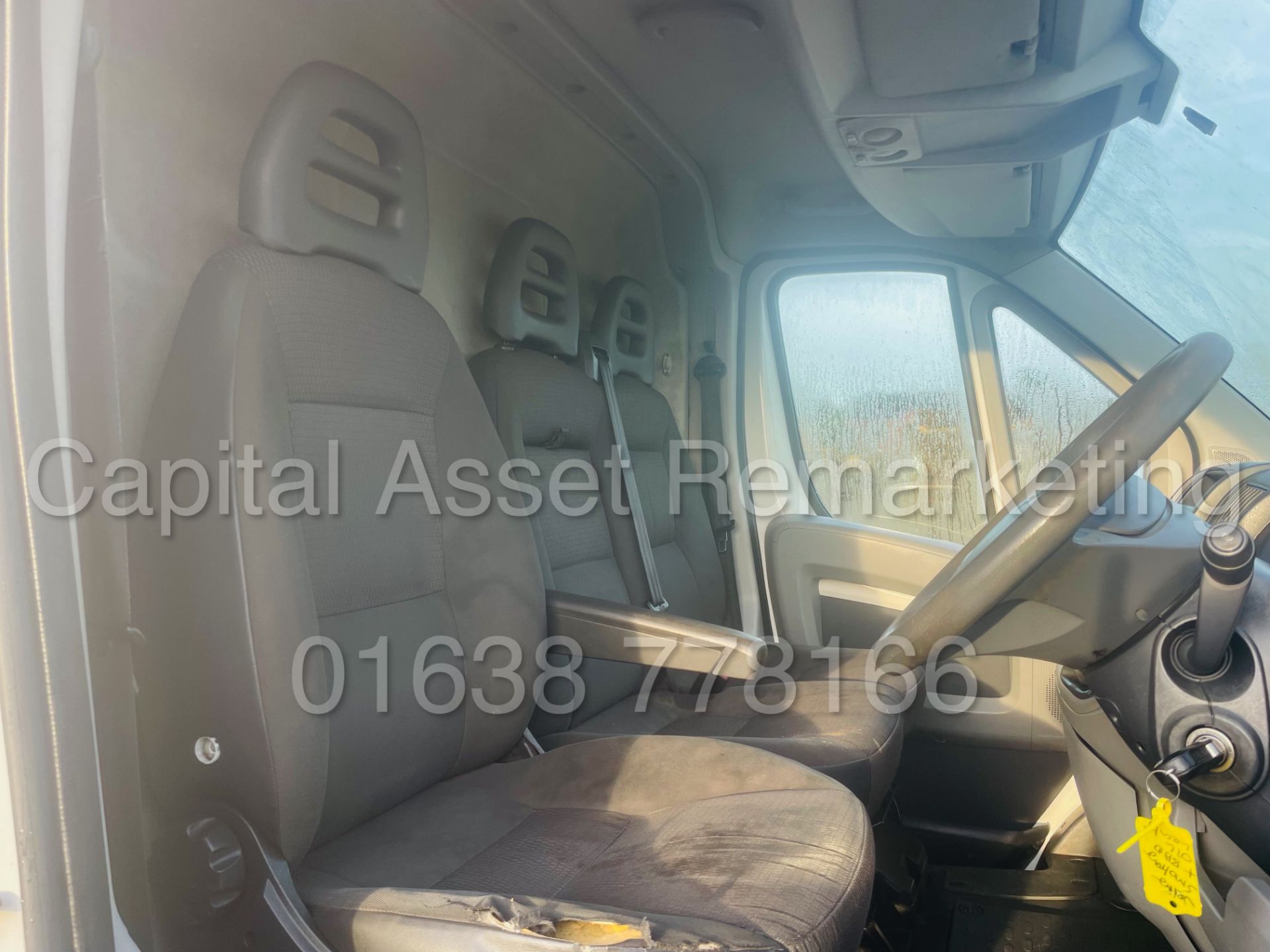 (On Sale) CITROEN RELAY 35 *LWB - EXTRA HI-ROOF* (2011) '2.2 HDI - 120 BHP - 6 SPEED' (3500 KG) - Image 22 of 32