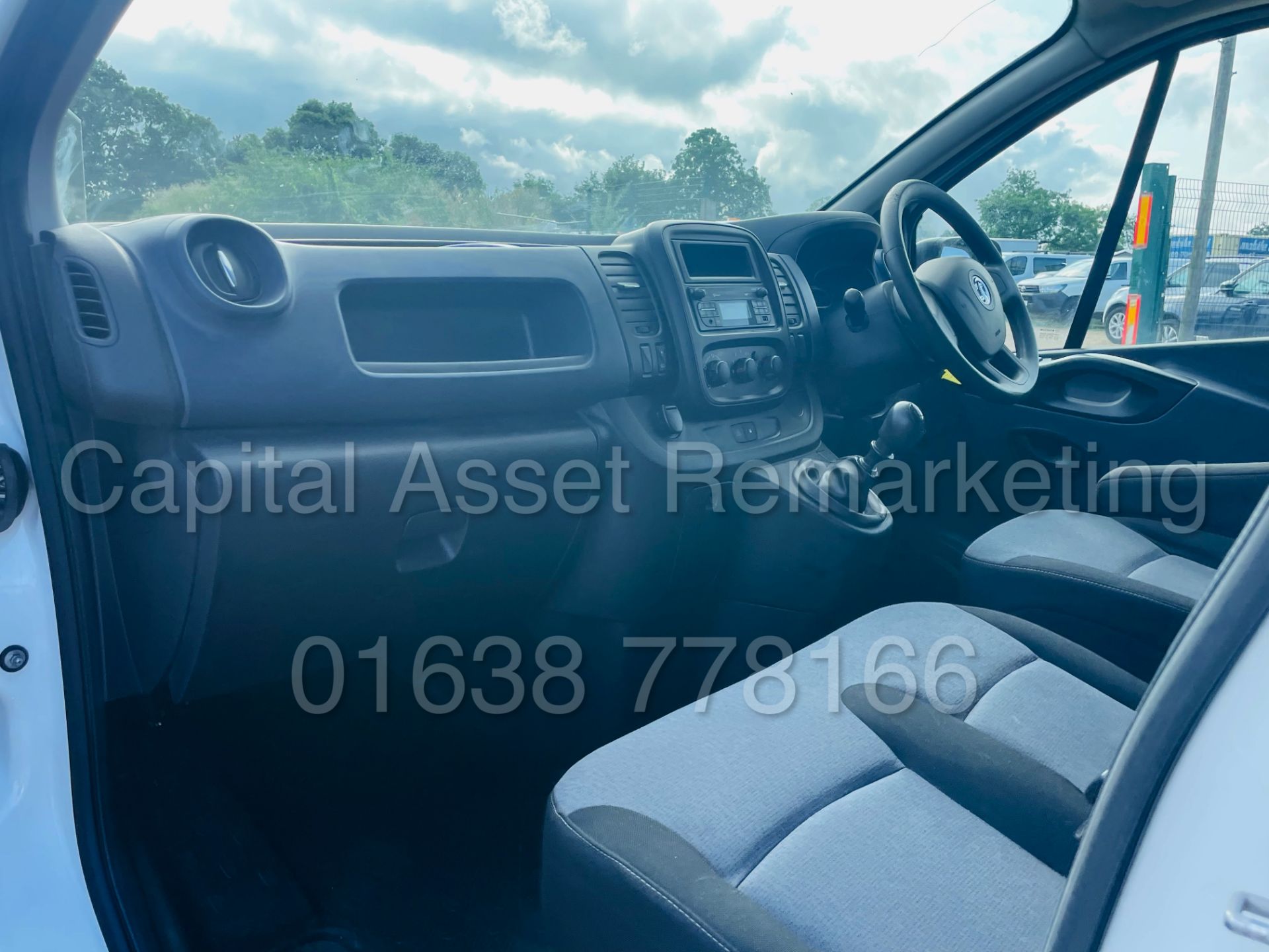 (On Sale) VAUXHALL VIVARO 2900 *SWB - 6 SEATER CREW VAN* (66 REG - EURO 6) '1.6 CDTI - 6 SPEED' - Image 19 of 46