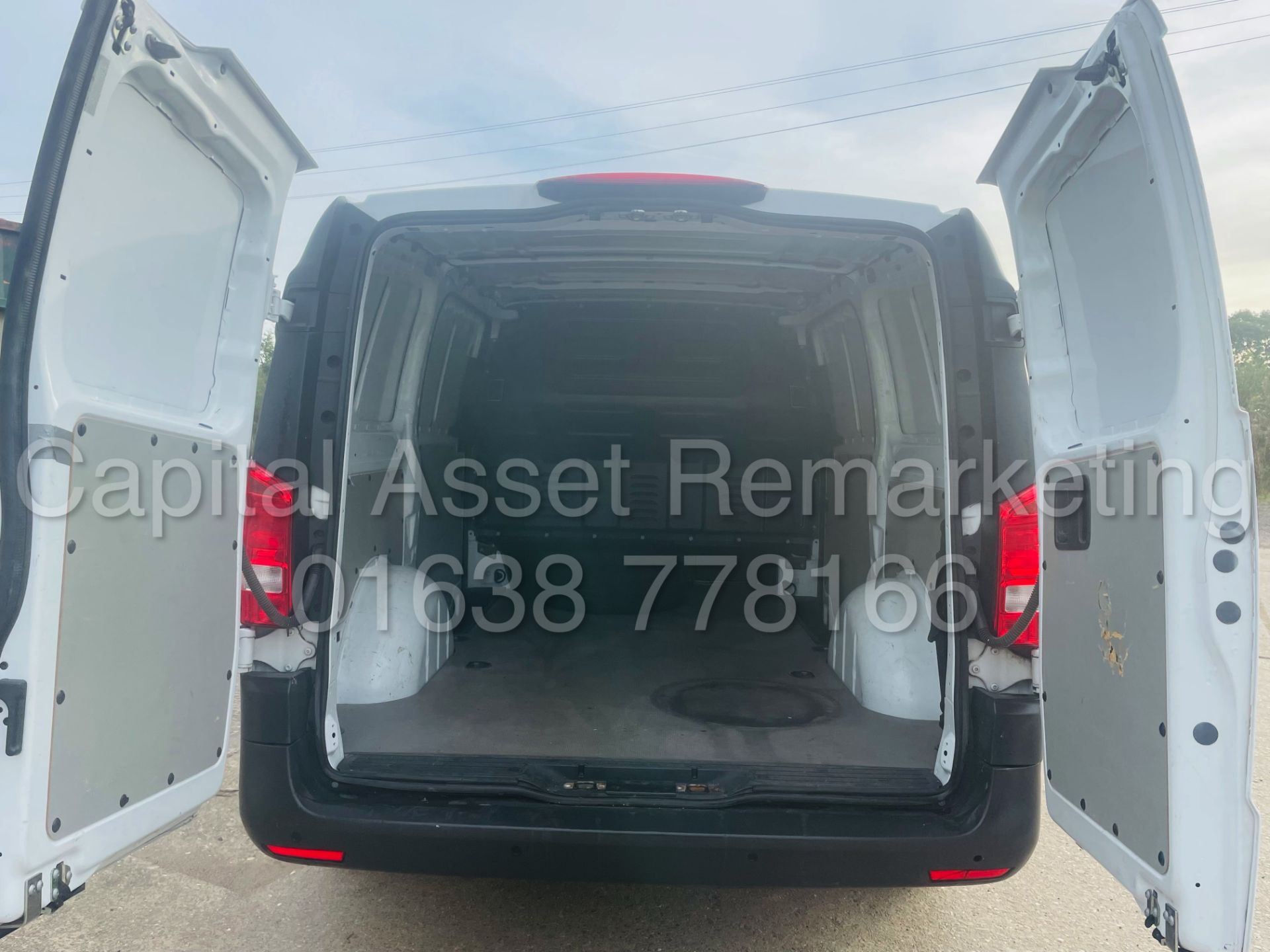 ON SALE MERCEDES-BENZ VITO CDI *LWB - PANEL VAN* (2018 - EURO 6) '6 SPEED - CRUISE CONTROL (1 OWNER) - Image 26 of 43