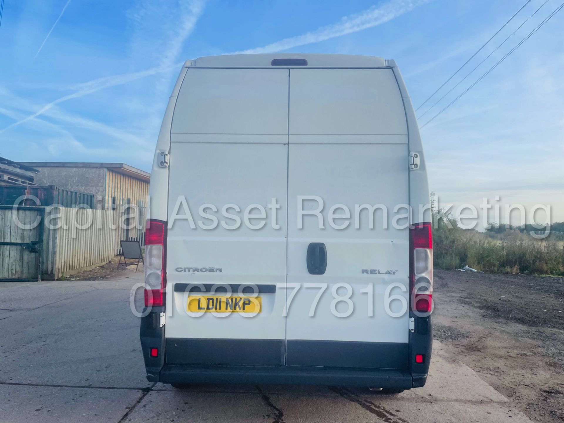 (On Sale) CITROEN RELAY 35 *LWB - EXTRA HI-ROOF* (2011) '2.2 HDI - 120 BHP - 6 SPEED' (3500 KG) - Image 11 of 32