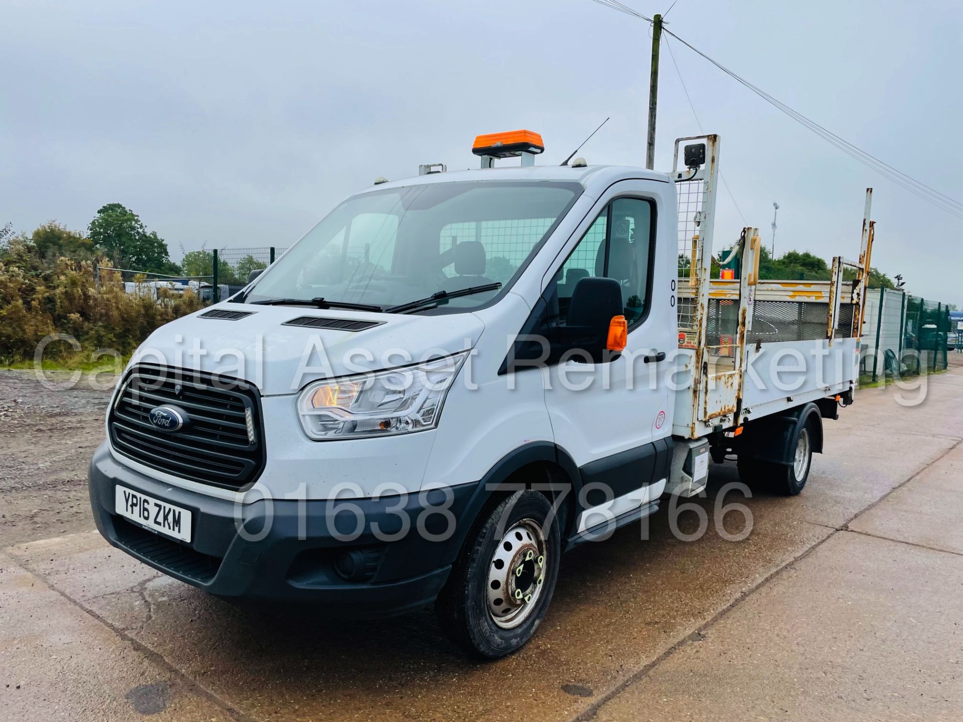 (On Sale) FORD TRANSIT 125 T350 RWD *LWB - DROPSIDE TRUCK* (2016) '2.2 TDCI - 6 SPEED' (3500 KG) - Image 5 of 44