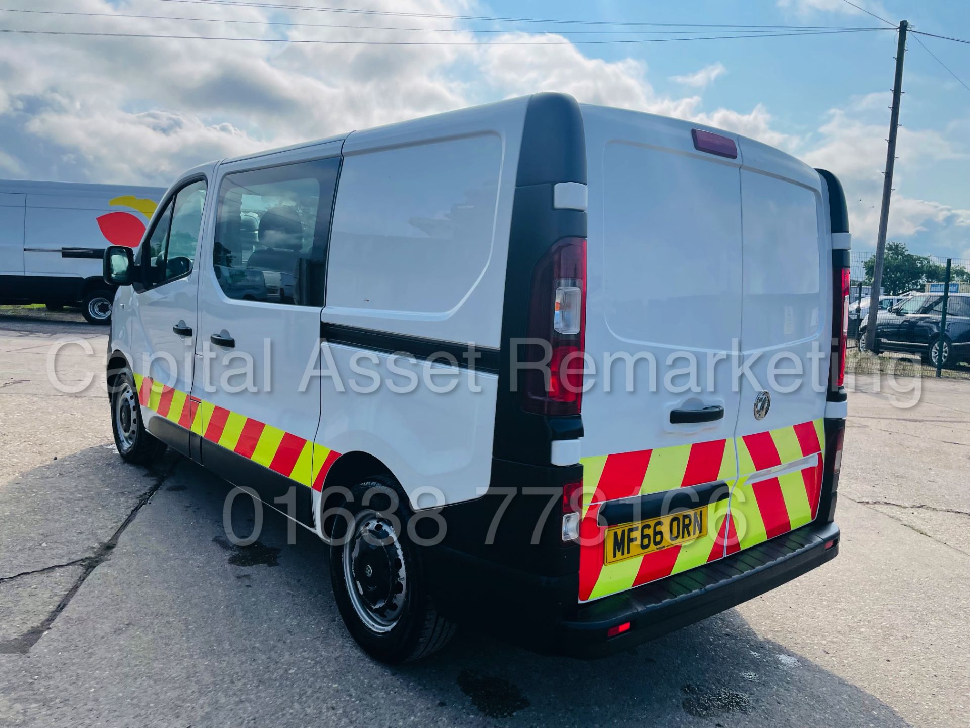 (On Sale) VAUXHALL VIVARO 2900 *SWB - 6 SEATER CREW VAN* (66 REG - EURO 6) '1.6 CDTI - 6 SPEED' - Image 6 of 46