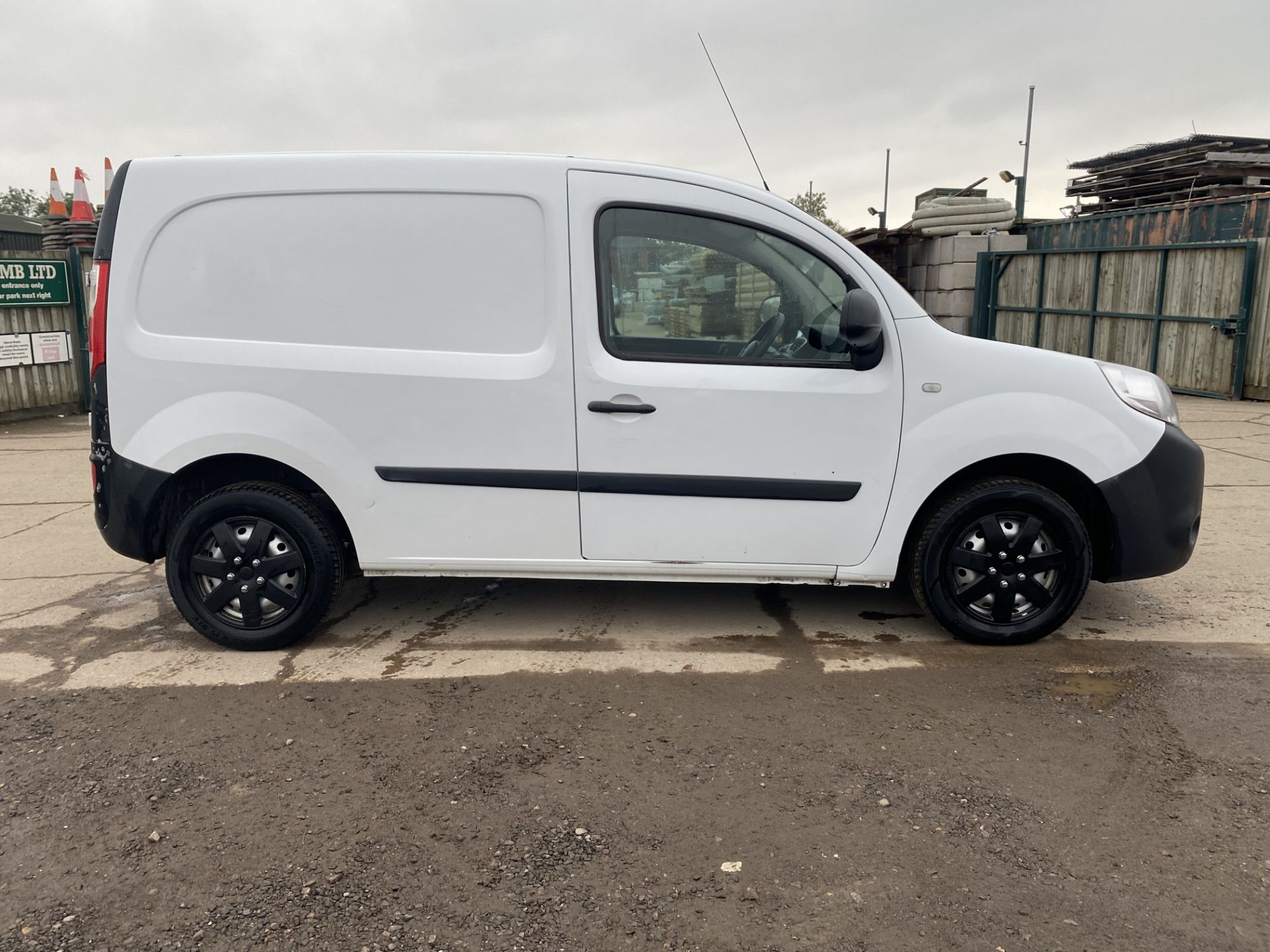 RENAULT KANGOO ML19 'ENERGY' DCI - DIESEL 75 *ECO 2* (2015 - 15 REG) NO VAT !!! SAVE 20% !!! - Image 16 of 23