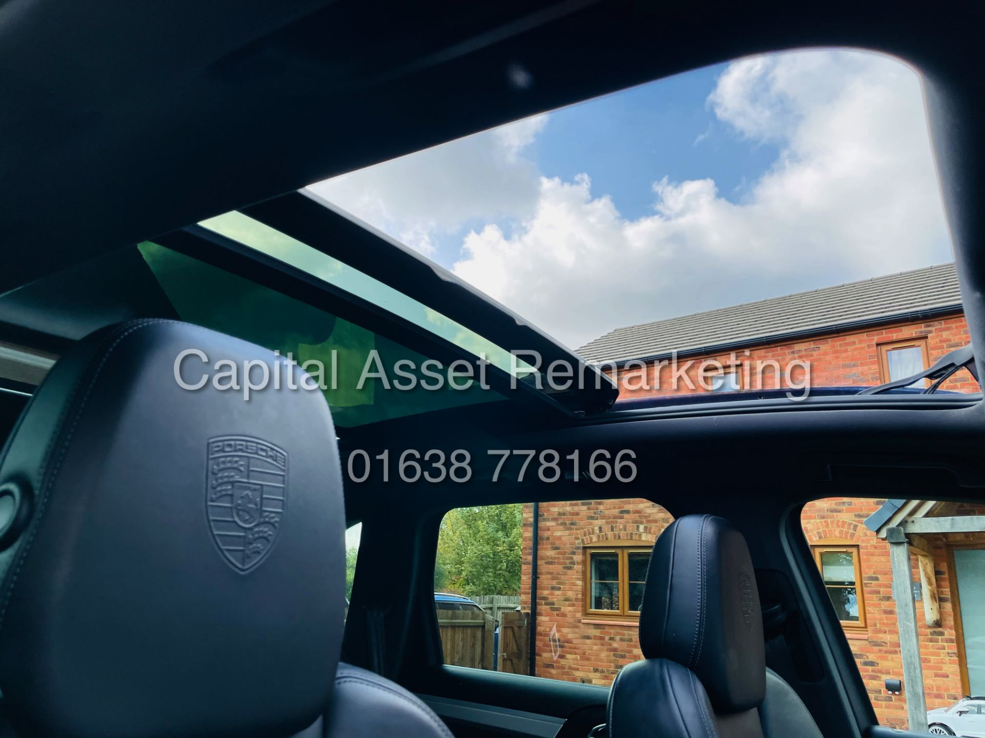 (On Sale) PORSCHE CAYENNE 3.0D V6 'PLATINUM" (18 REG) PAN ROOF - 14 WAY SEATS - AIR SUS - PASM - Image 28 of 41