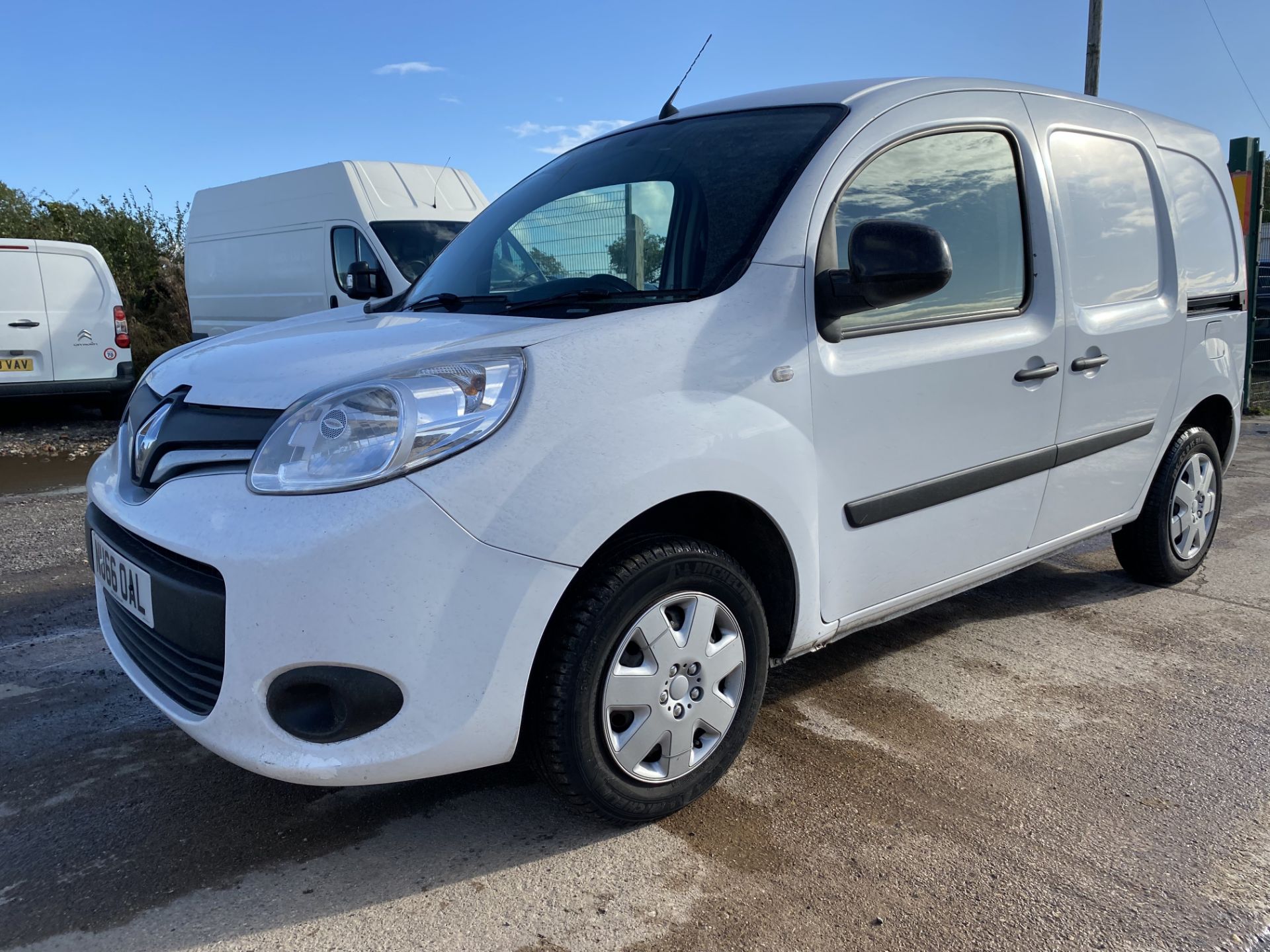 (On Sale) RENAULT KANGOO ML19 'ENERGY' DCI *BUSINESS - PLUS* DIESEL (66 REG) - Image 7 of 23