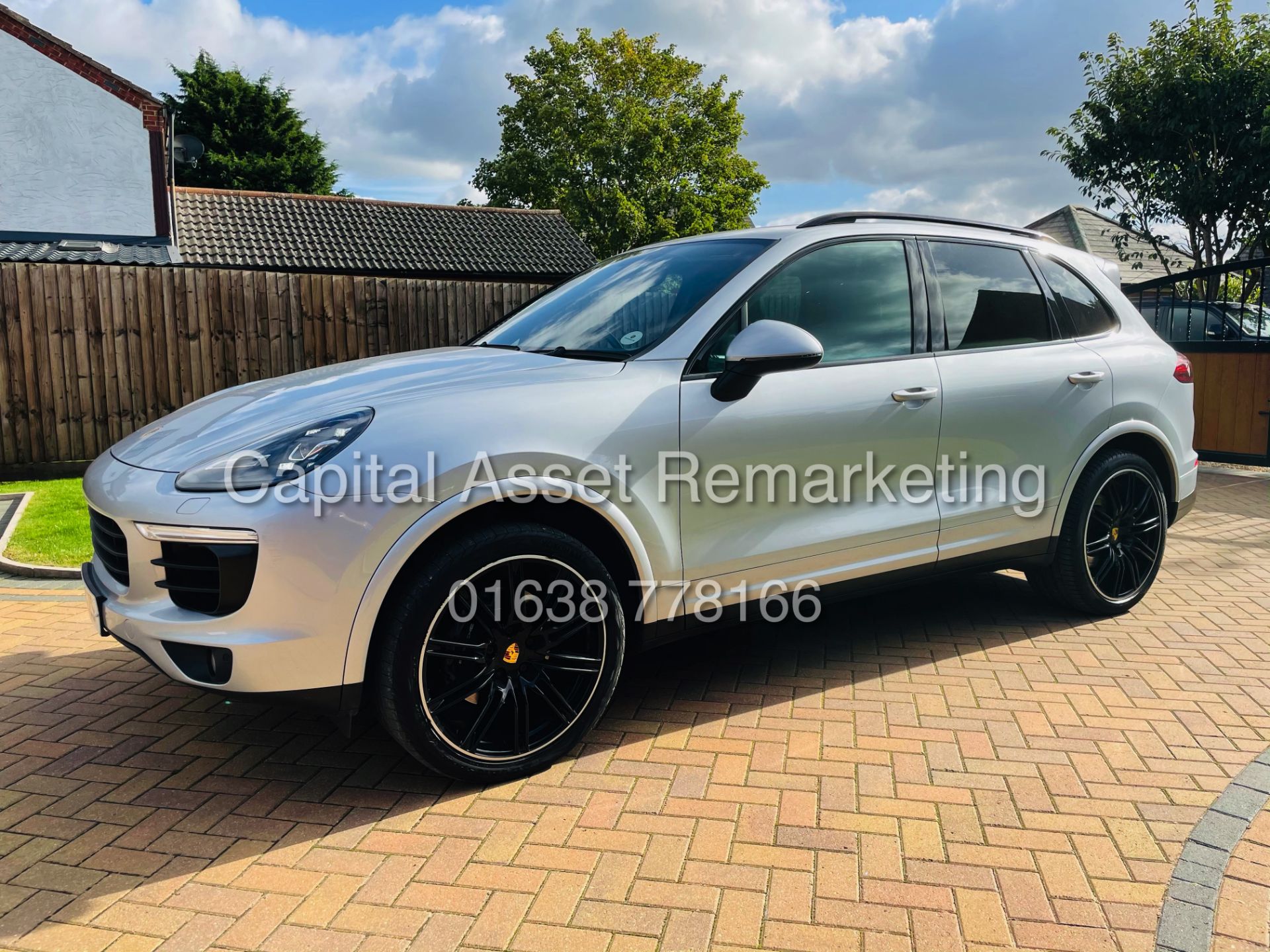 (On Sale) PORSCHE CAYENNE 3.0D V6 'PLATINUM" (18 REG) PAN ROOF - 14 WAY SEATS - AIR SUS - PASM - Image 8 of 41