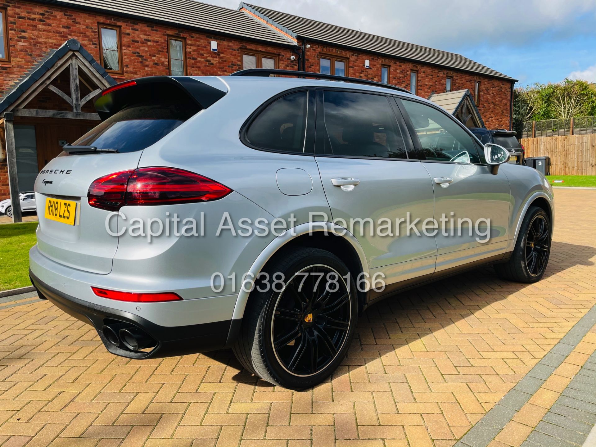 (On Sale) PORSCHE CAYENNE 3.0D V6 'PLATINUM" (18 REG) PAN ROOF - 14 WAY SEATS - AIR SUS - PASM - Image 12 of 41