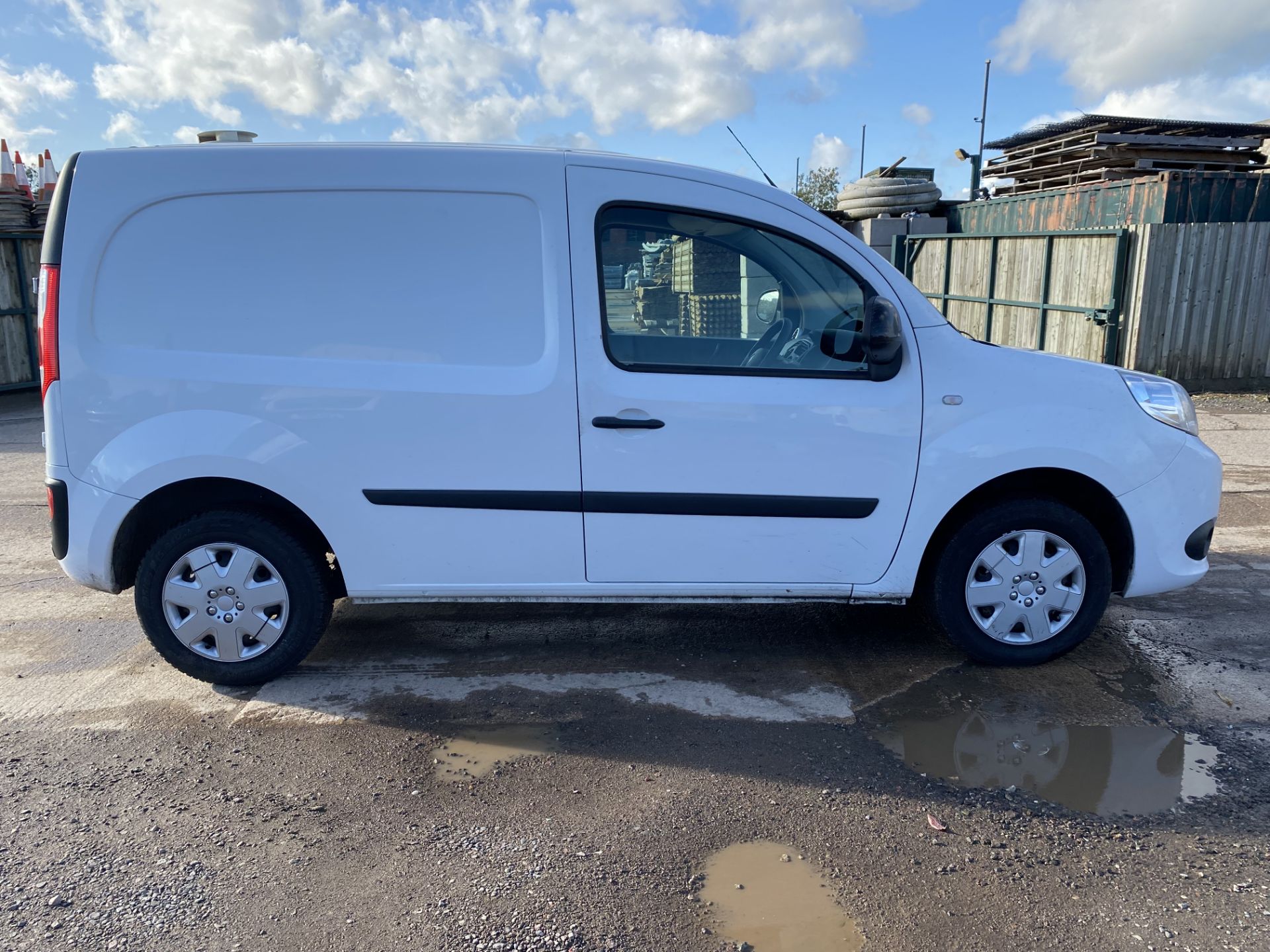 (On Sale) RENAULT KANGOO ML19 'ENERGY' DCI *BUSINESS - PLUS* DIESEL (66 REG) - Image 16 of 23