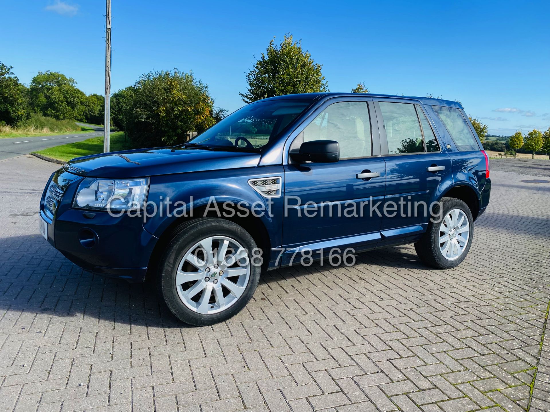 LAND ROVER FREELANDER 2.2TD4 "HSE AUTO" (2010) TOP SPEC-PAN ROOF-SAT NAV-LEATHER-ELEC EVERYTHING - Image 2 of 33