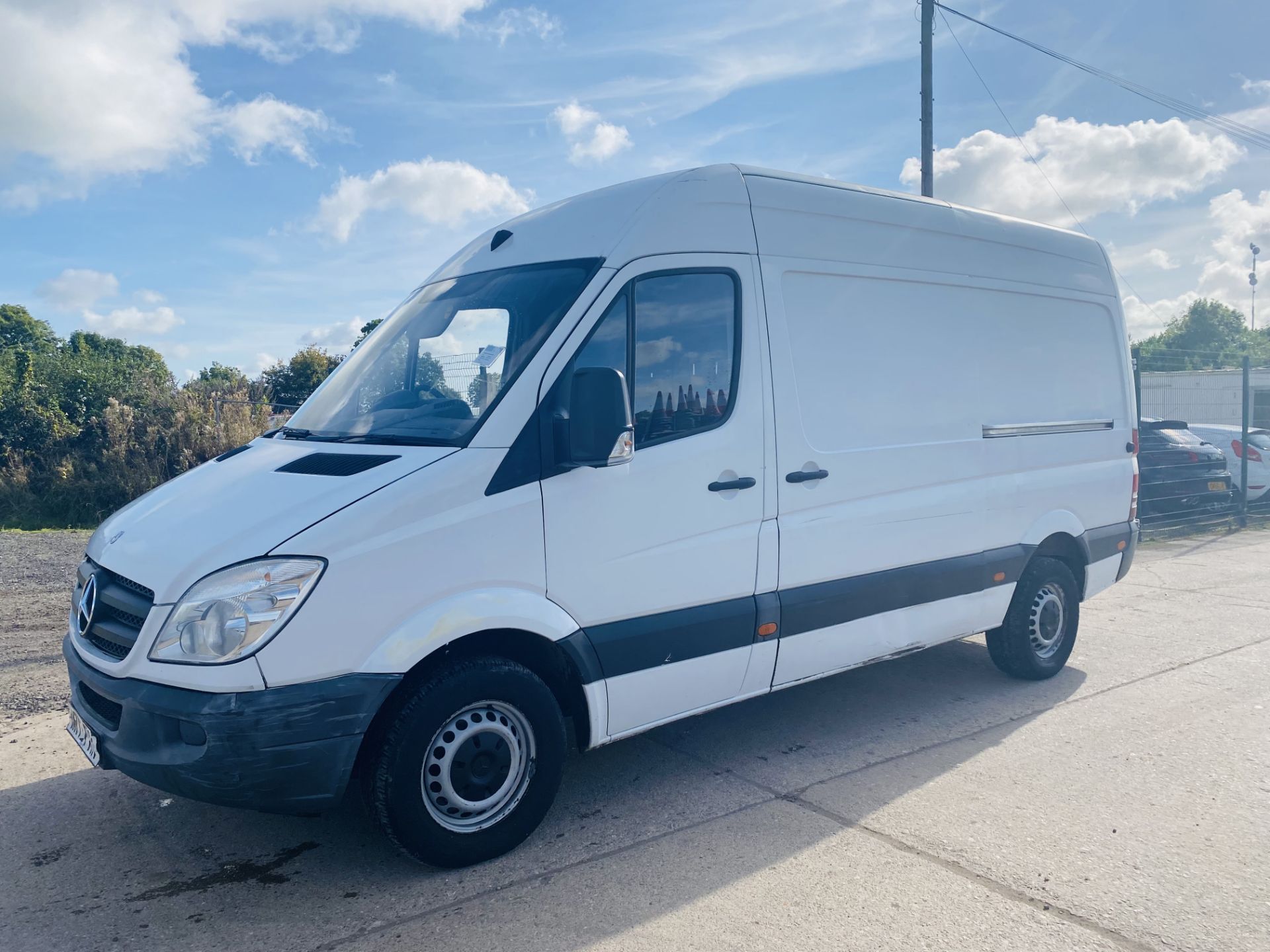 (ON SALE) MERCEDES SPRINTER 313CDI (130) "MWB' HIGH ROOF - 12 REG - SLD - MEDIUM WHEEL BASE - NO VAT - Image 4 of 15