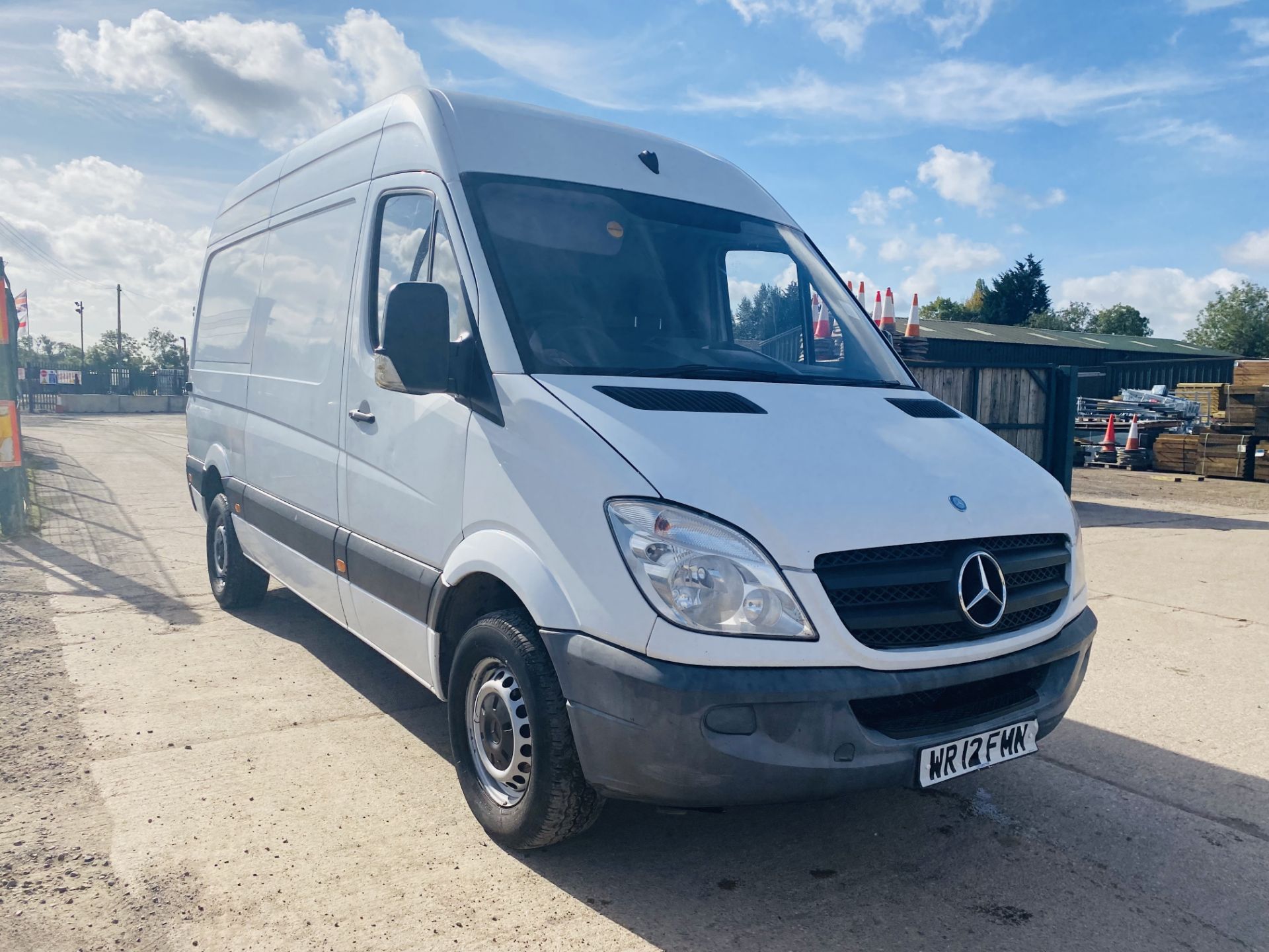 (ON SALE) MERCEDES SPRINTER 313CDI (130) "MWB' HIGH ROOF - 12 REG - SLD - MEDIUM WHEEL BASE - NO VAT - Image 2 of 15