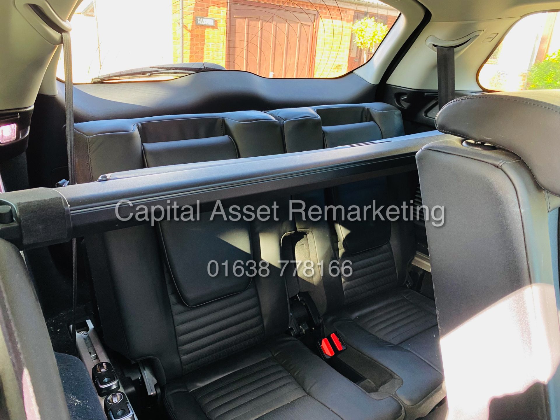 ON SALE LAND ROVER DICSOVERY SPORT 2.0TD4 "HSE LUXURY" AUTO (2017 MODEL) FSH - PAN ROOF - SAT NAV - - Image 19 of 40