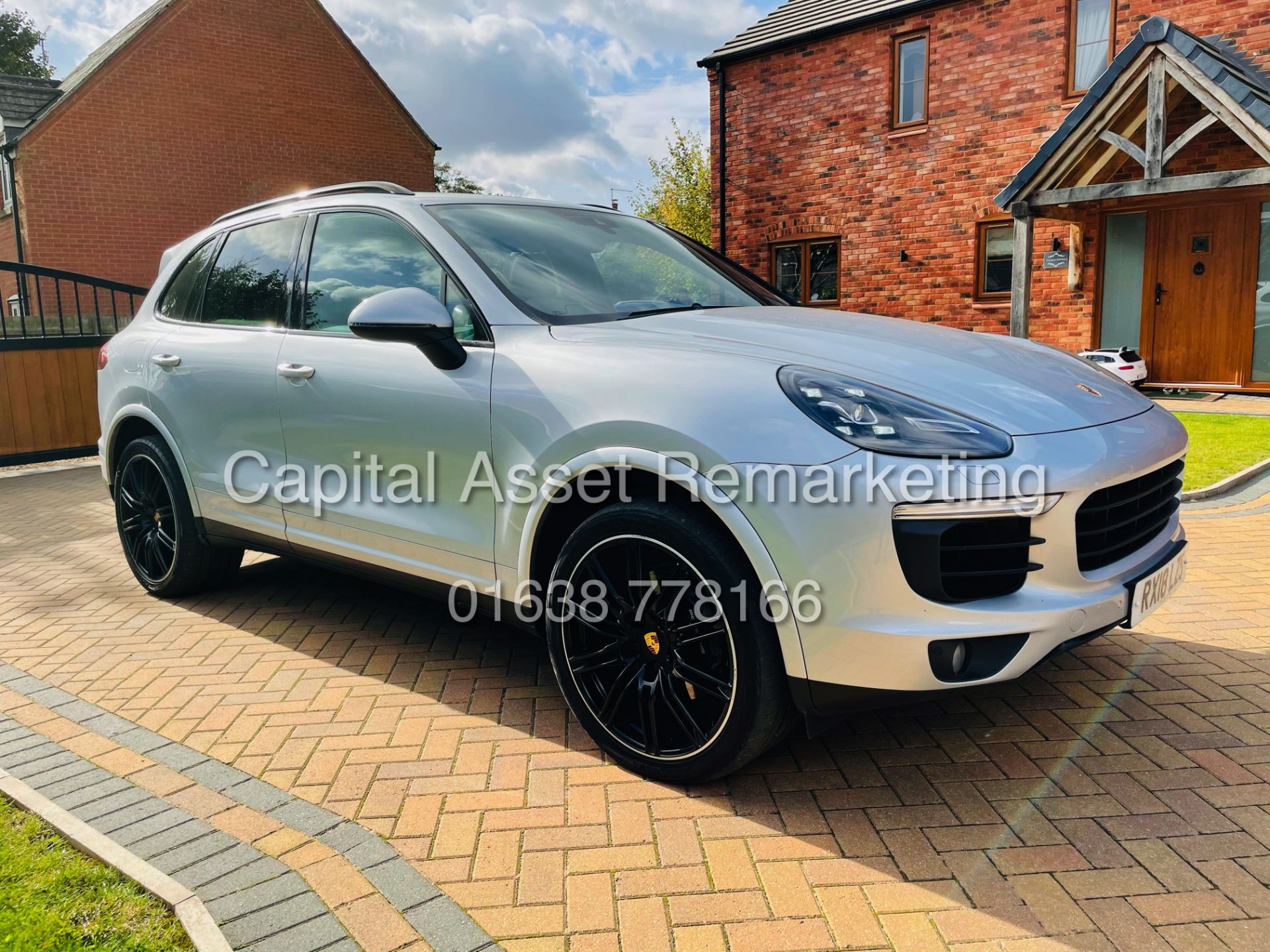 (On Sale) PORSCHE CAYENNE 3.0D V6 'PLATINUM" (18 REG) PAN ROOF - 14 WAY SEATS - AIR SUS - PASM - Image 4 of 41