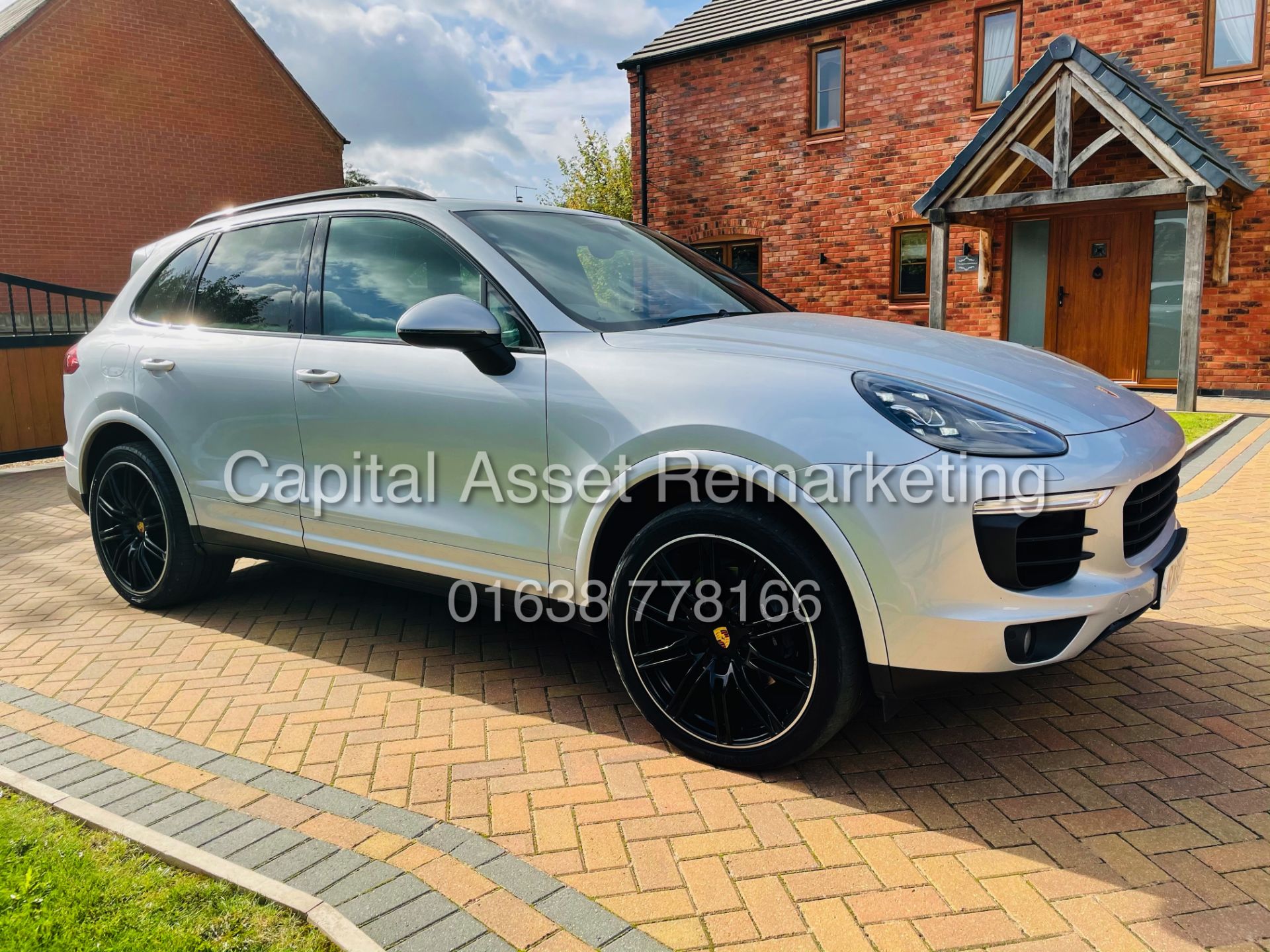 (On Sale) PORSCHE CAYENNE 3.0D V6 'PLATINUM" (18 REG) PAN ROOF - 14 WAY SEATS - AIR SUS - PASM - Image 3 of 41