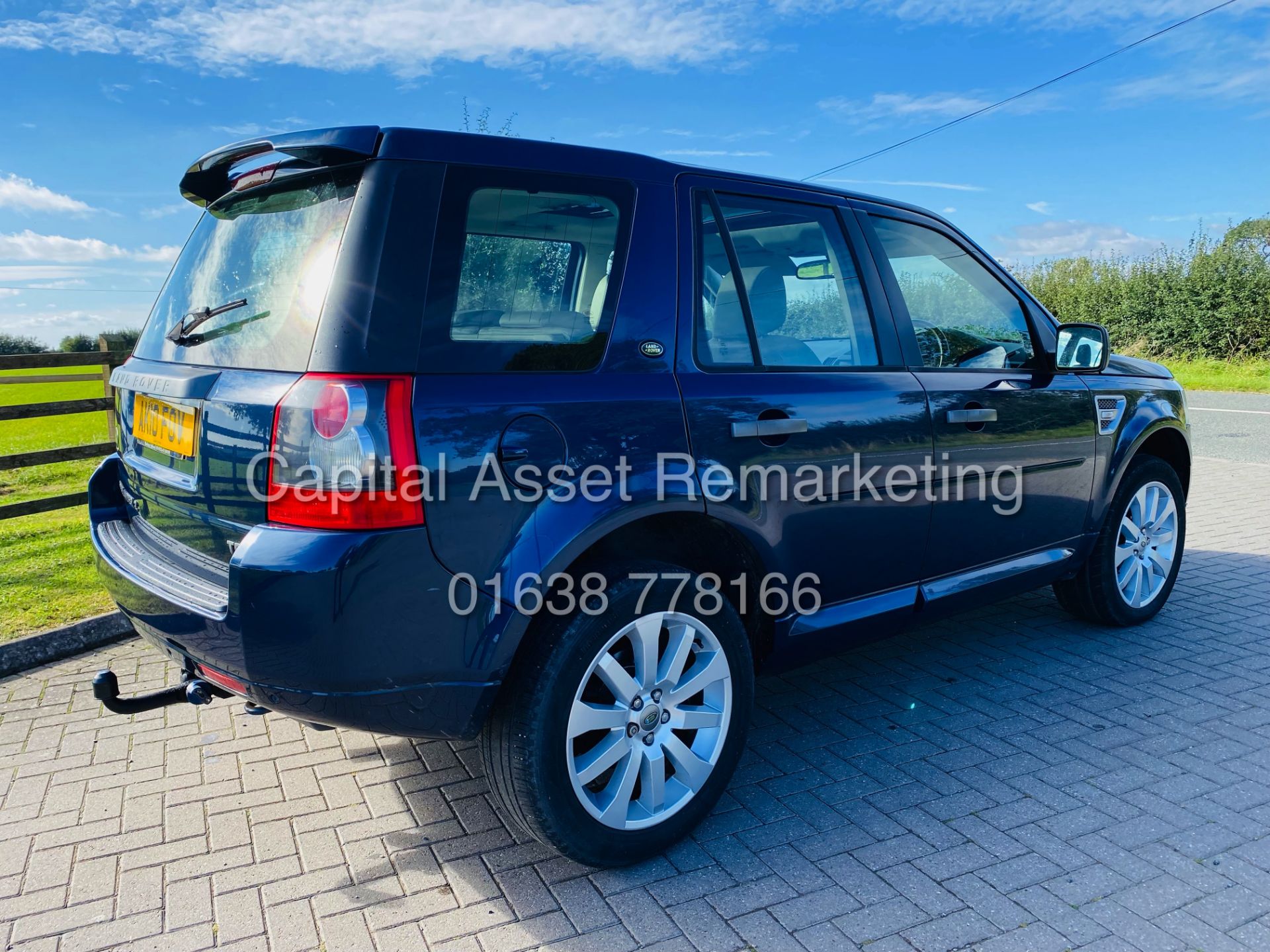 LAND ROVER FREELANDER 2.2TD4 "HSE AUTO" (2010) TOP SPEC-PAN ROOF-SAT NAV-LEATHER-ELEC EVERYTHING - Image 7 of 33