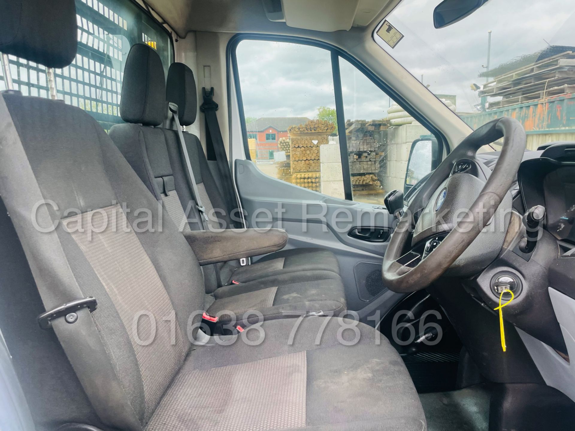 (On Sale) FORD TRANSIT 100 T350 *LWB - DROPSIDE TRUCK* (2016 - NEW MODEL) '2.2 TDCI - 6 SPEED' - Image 25 of 37