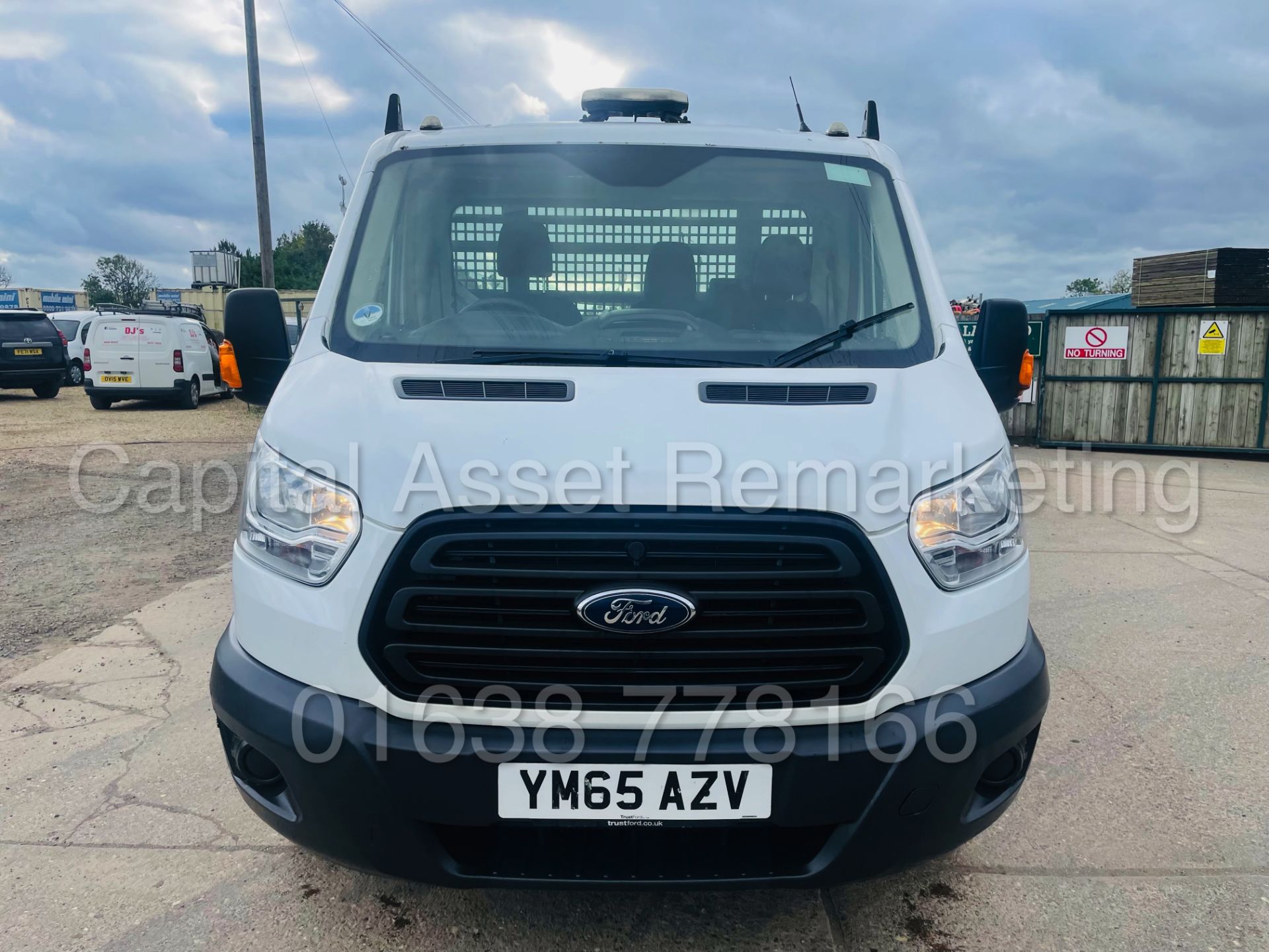 (On Sale) FORD TRANSIT 100 T350 *LWB - DROPSIDE TRUCK* (2016 - NEW MODEL) '2.2 TDCI - 6 SPEED' - Image 4 of 37