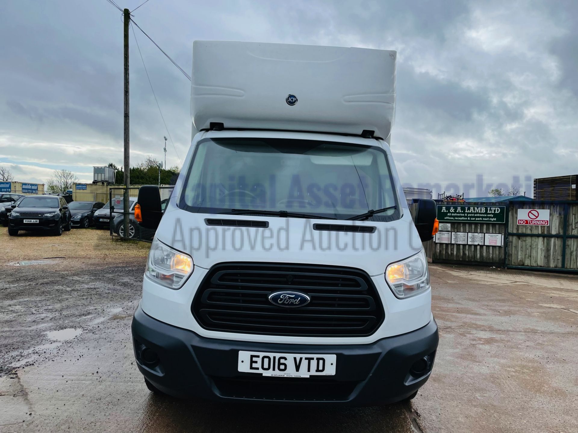 (On Sale) FORD TRANSIT 125 T350 *LWB - LUTON VAN* (2016) '2.2 TDCI - 6 SPEED' *TAIL-LIFT* (1 OWNER) - Image 4 of 45