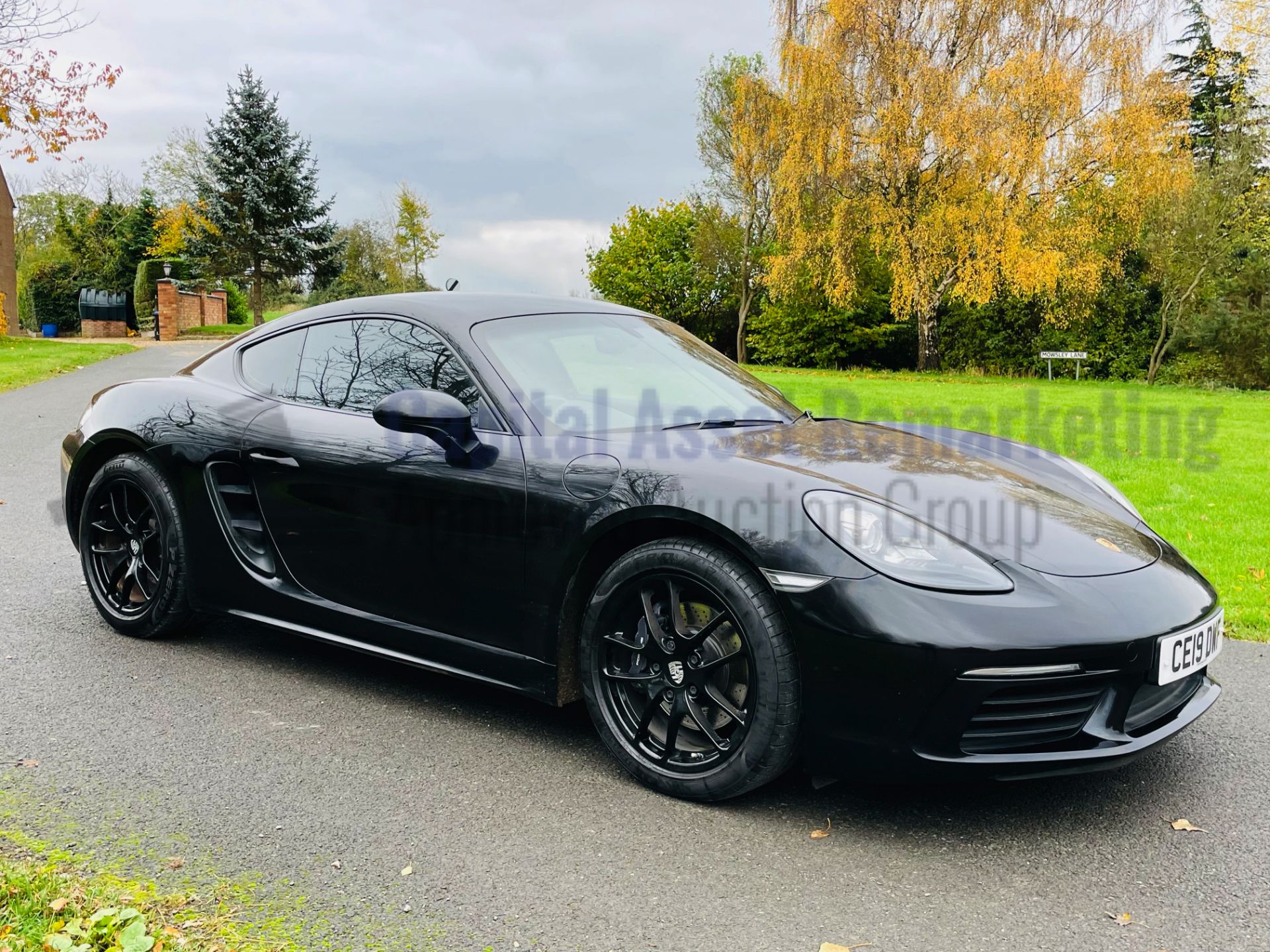 (On Sale) PORSCHE 718 CAYMAN *COUPE* (2019 - NEW MODEL) '2.0 PETROL' *SPORTS EXHAUST -NAV* (1 OWNER)