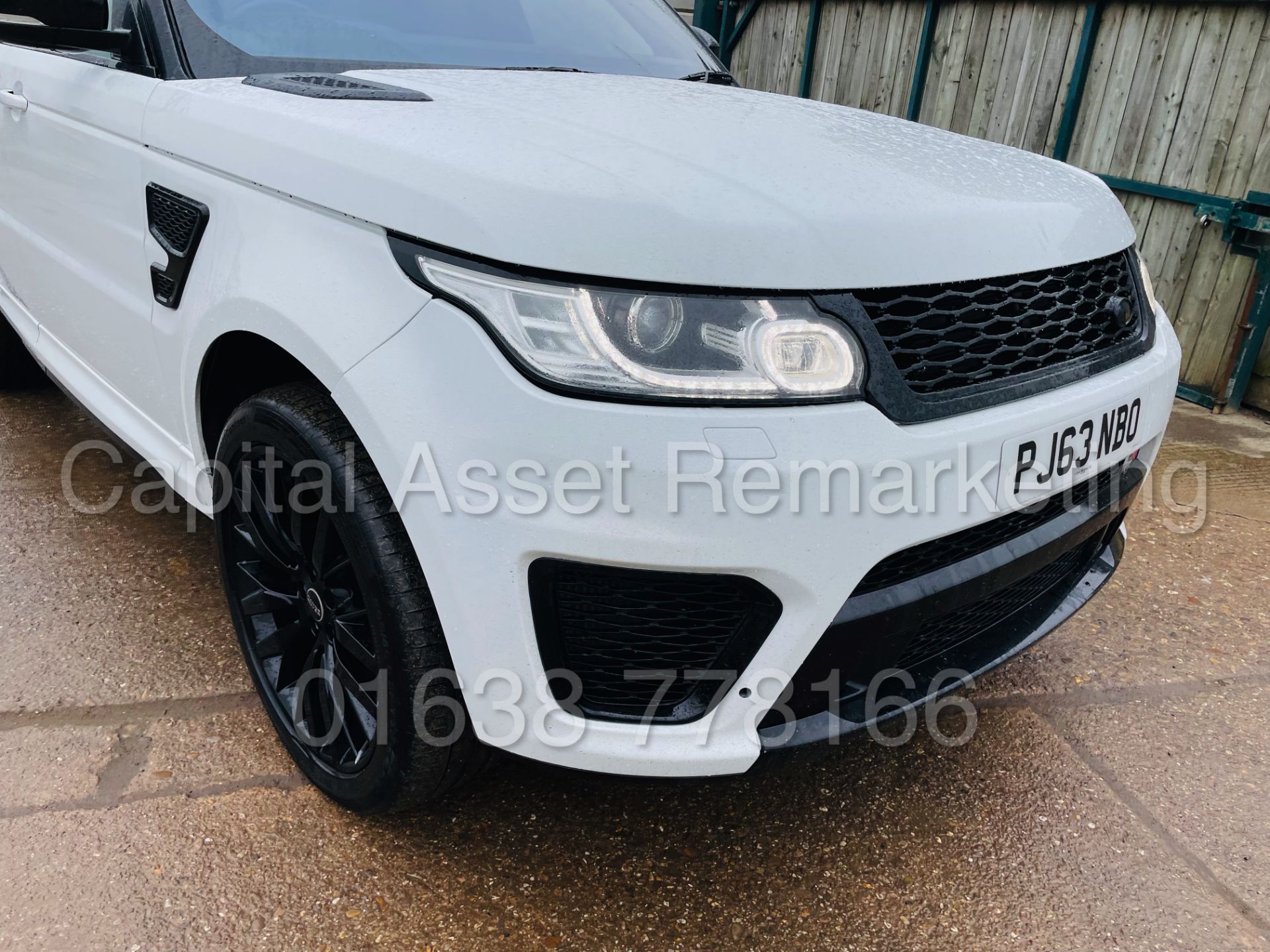 (On Sale) RANGE ROVER SPORT *HSE DYNAMIC - SVR STYLING* (2014) '3.0 SDV6 - 8 SPEED AUTO' (NO VAT) - Image 15 of 56