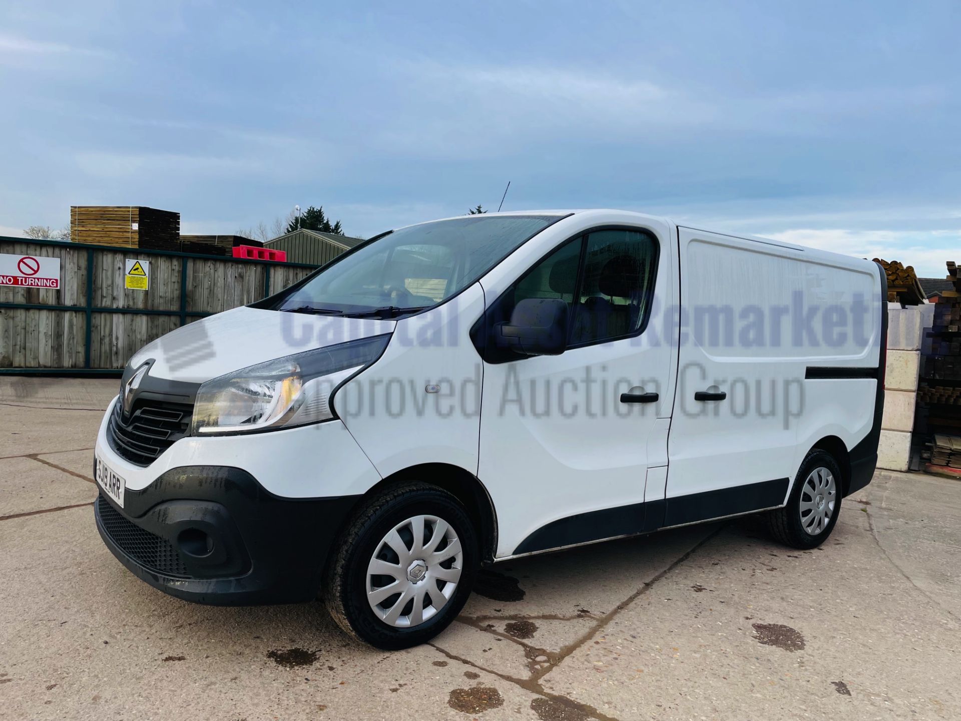 RENAULT TRAFIC SL27 *BUSINESS EDITION* SWB - PANE VAN (2019 - EURO 6) '1.6 DCI - 6 SPEED' *U-LEZ* - Image 7 of 41