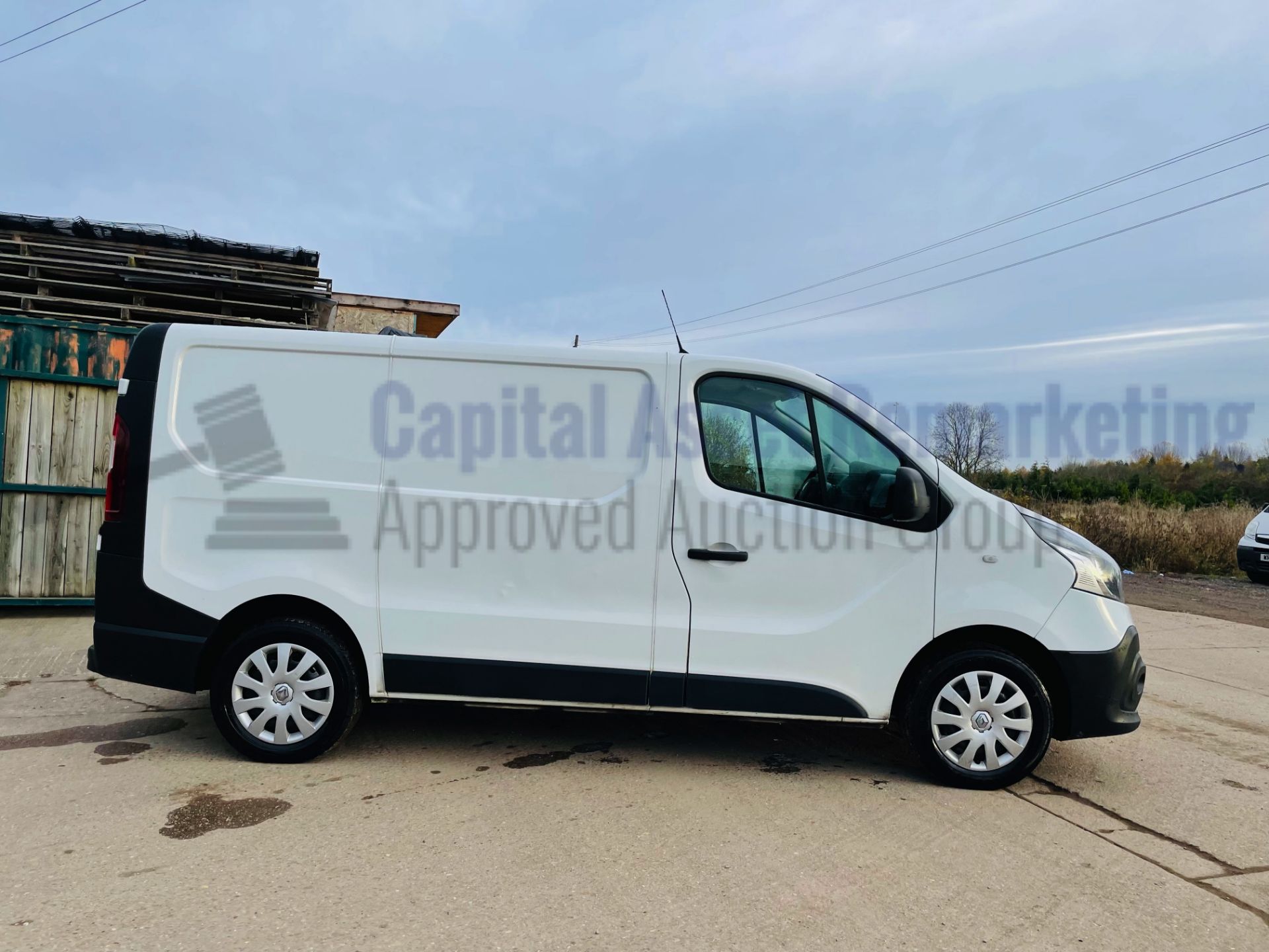 RENAULT TRAFIC SL27 *BUSINESS EDITION* SWB - PANE VAN (2019 - EURO 6) '1.6 DCI - 6 SPEED' *U-LEZ* - Image 14 of 41