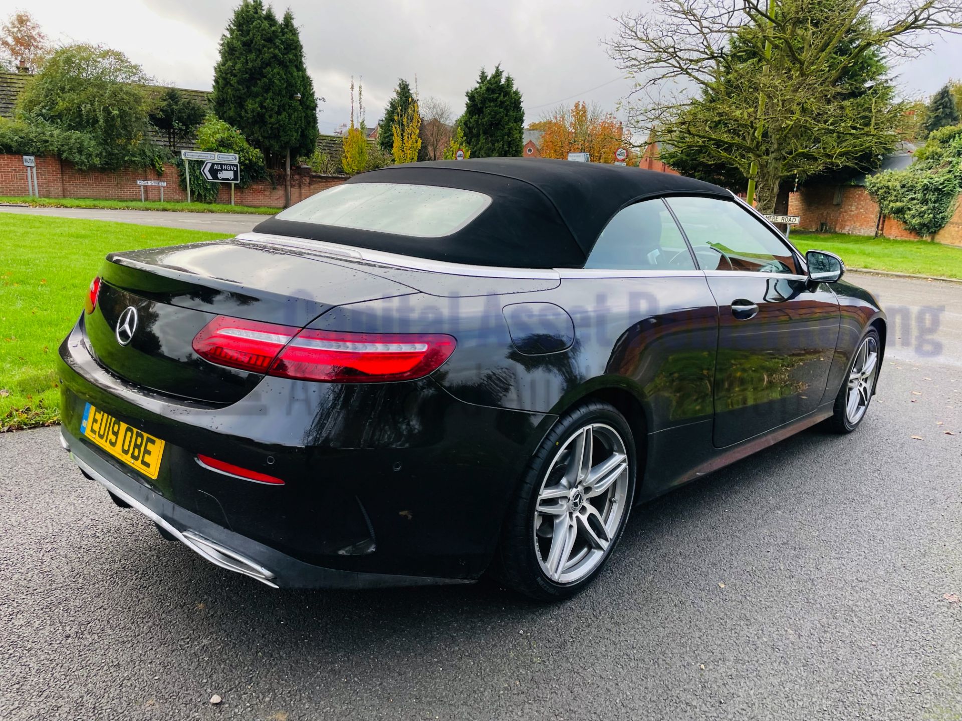 MERCEDES-BENZ E220d *AMG LINE - CABRIOLET* (2019 - EURO 6) '9G TRONIC AUTO - SAT NAV' *FULLY LOADED* - Image 24 of 66