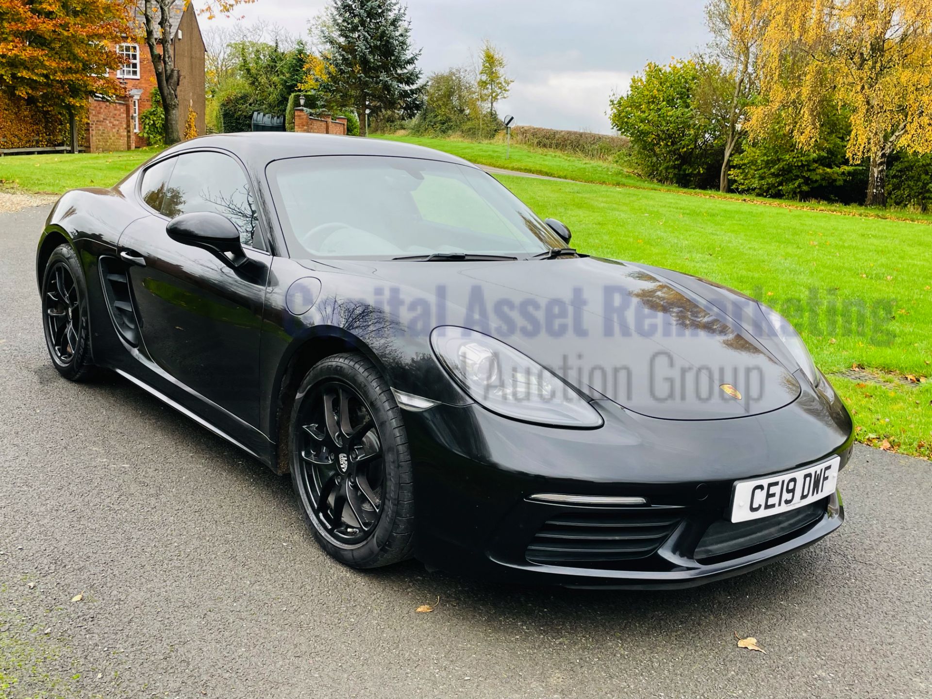 (On Sale) PORSCHE 718 CAYMAN *COUPE* (2019 - NEW MODEL) '2.0 PETROL' *SPORTS EXHAUST -NAV* (1 OWNER) - Image 3 of 51