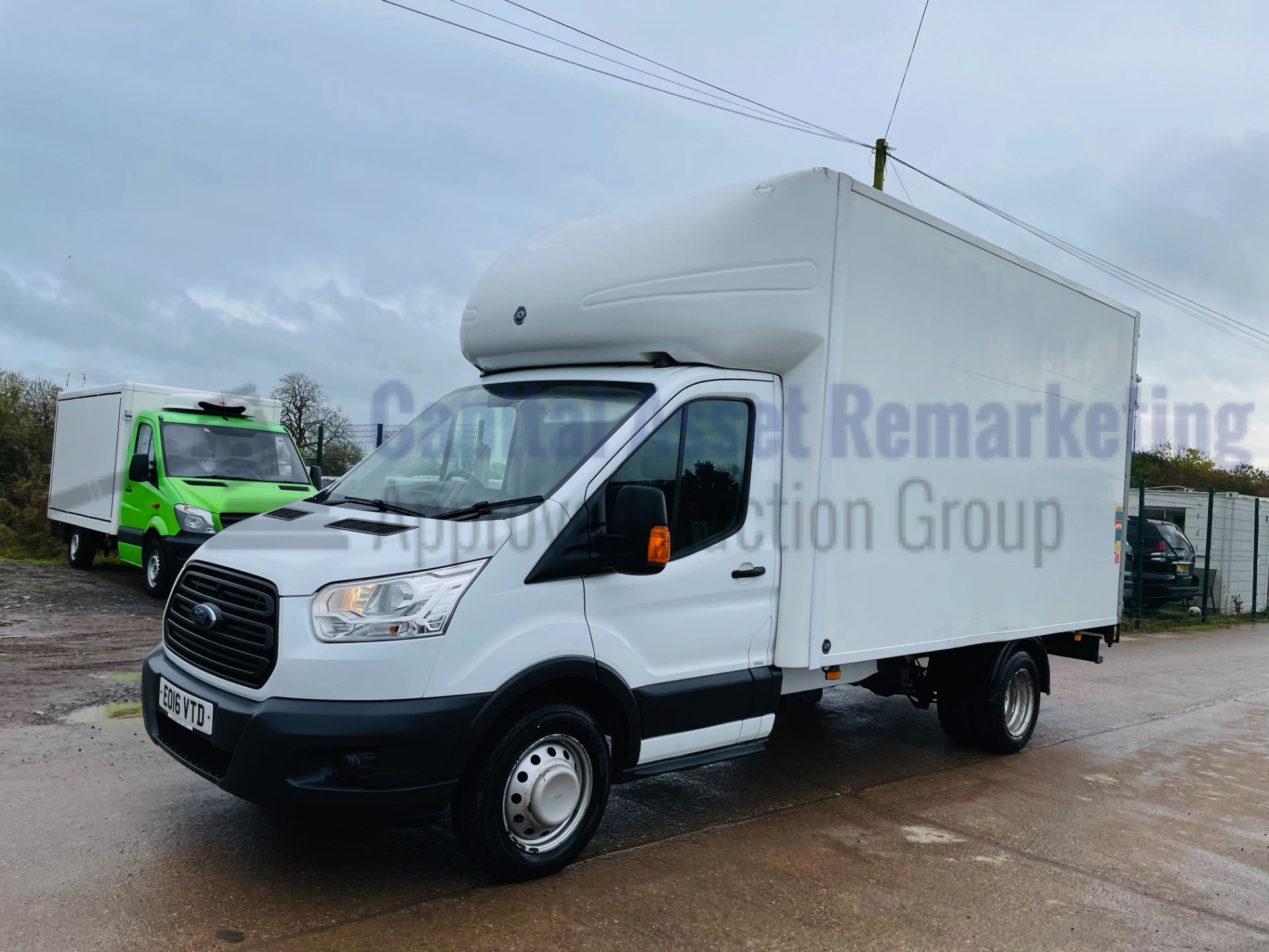 (On Sale) FORD TRANSIT 125 T350 *LWB - LUTON VAN* (2016) '2.2 TDCI - 6 SPEED' *TAIL-LIFT* (1 OWNER) - Image 6 of 45