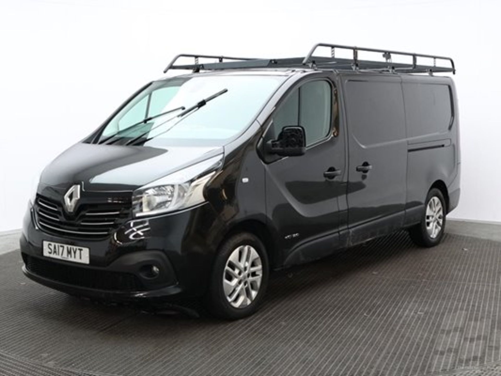 RENAULT TRAFIC LL29 *SPORT EDITION* LWB - PANEL VAN (2017 - EURO 6) '1.6 DCI - 6 SPEED' *A/C & NAV* - Image 3 of 11